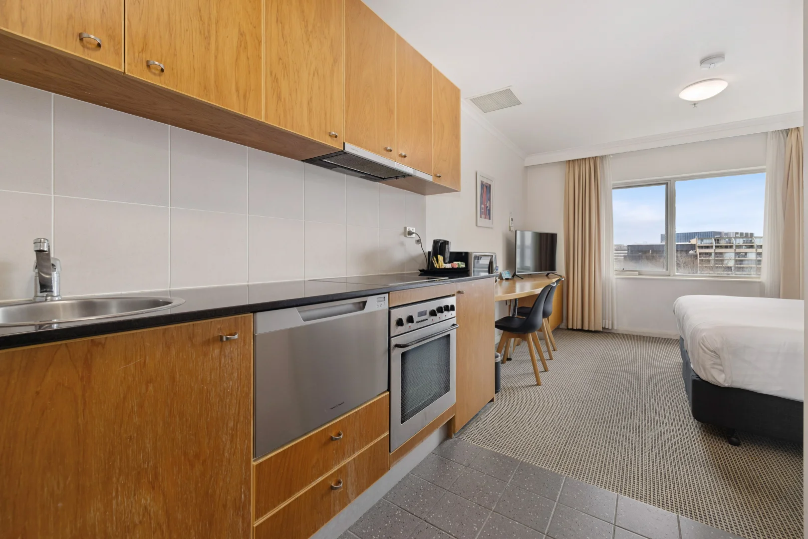 Photo of 604/2 Akuna Street, City ACT 2601