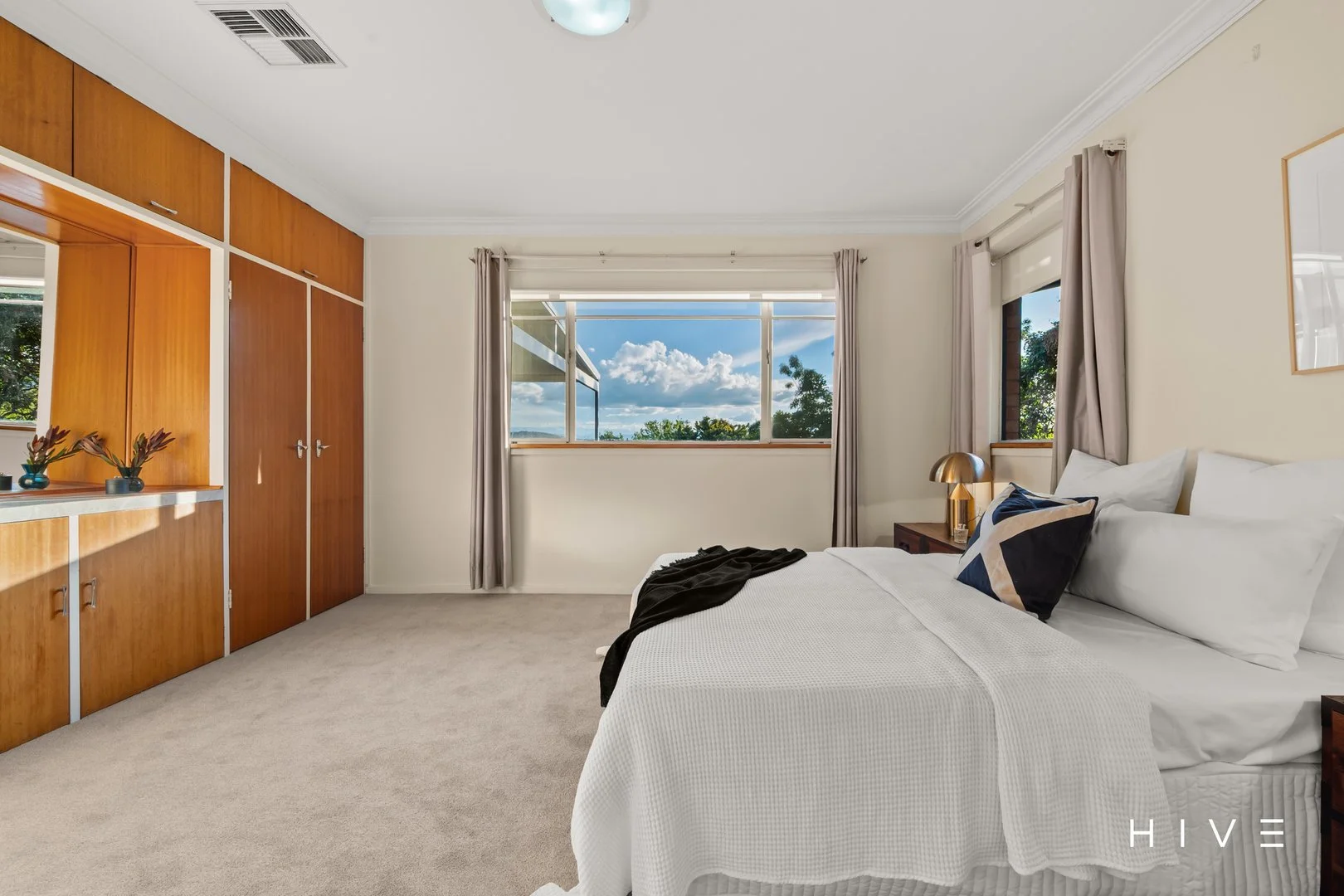 Photo of 12 Garsia Street, Campbell ACT 2612