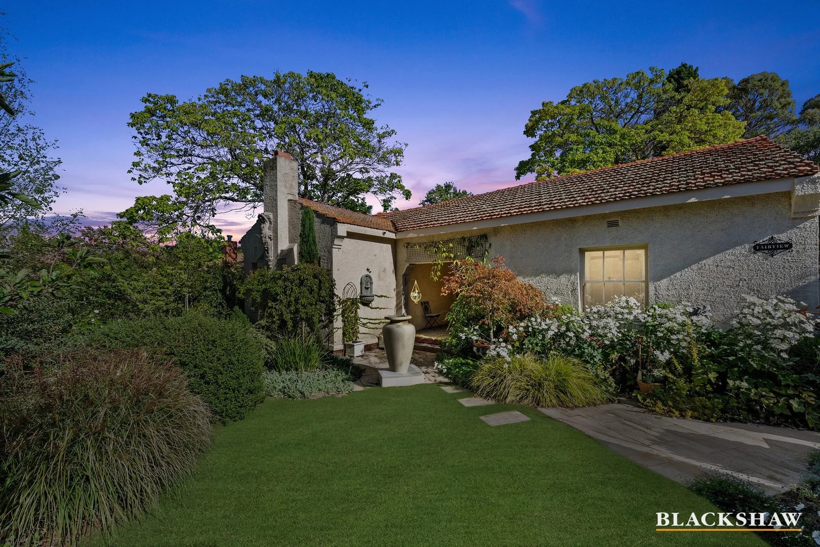 Photo of 71 Euree Street, Reid ACT 2612