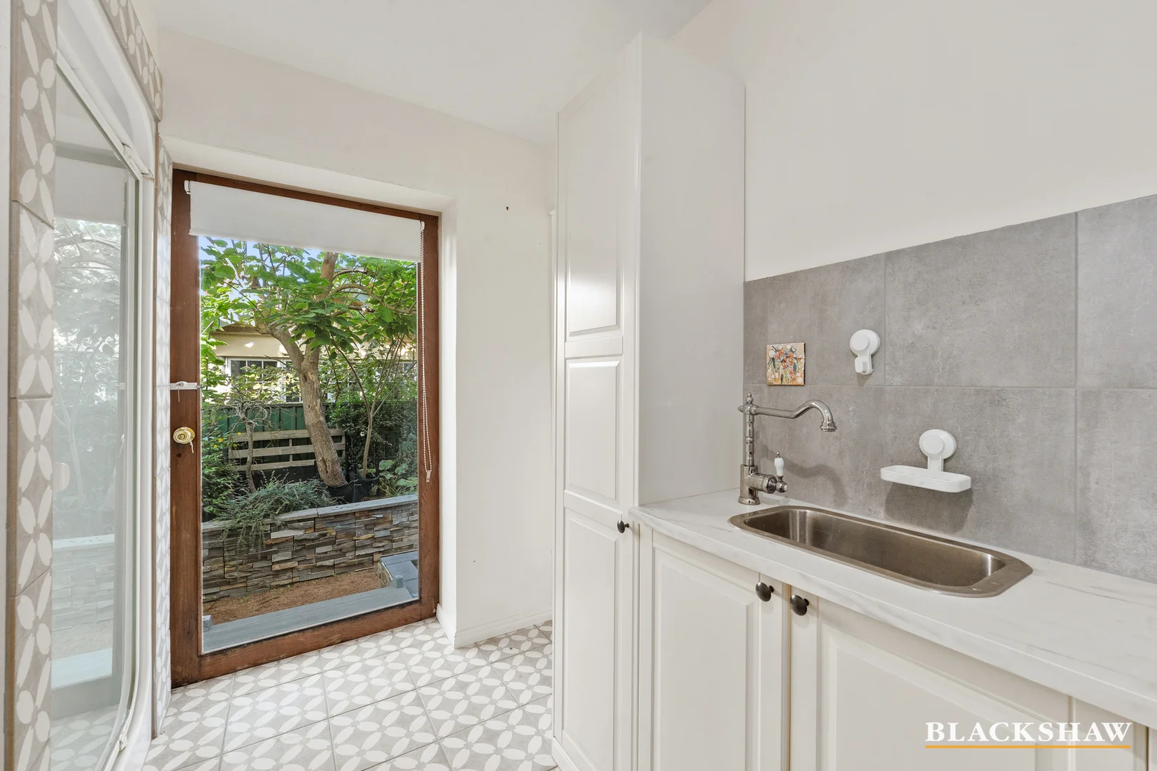 Photo of 71 Euree Street, Reid ACT 2612