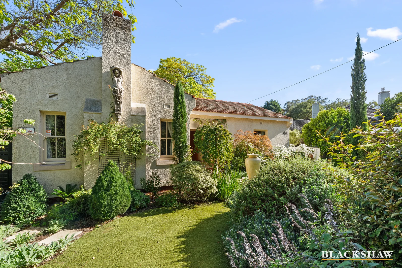 Photo of 71 Euree Street, Reid ACT 2612