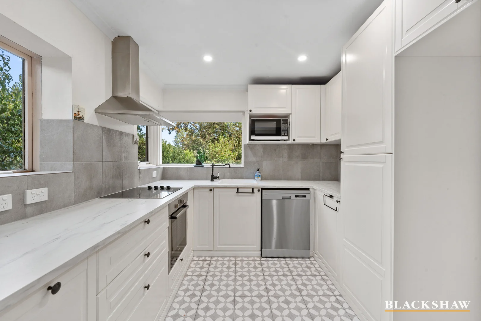 Photo of 71 Euree Street, Reid ACT 2612