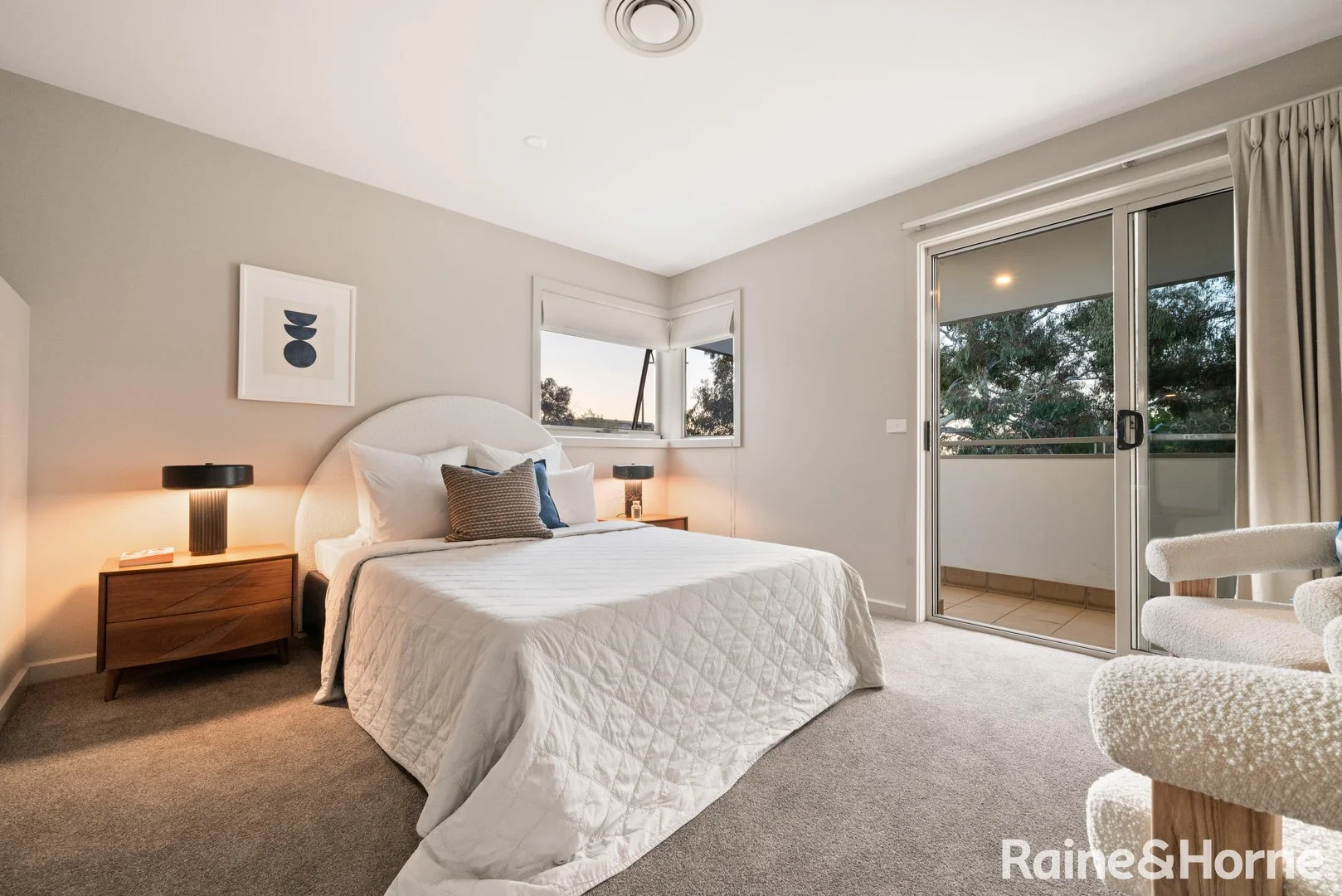 Photo of 47 Gawler crescent, Deakin ACT 2600