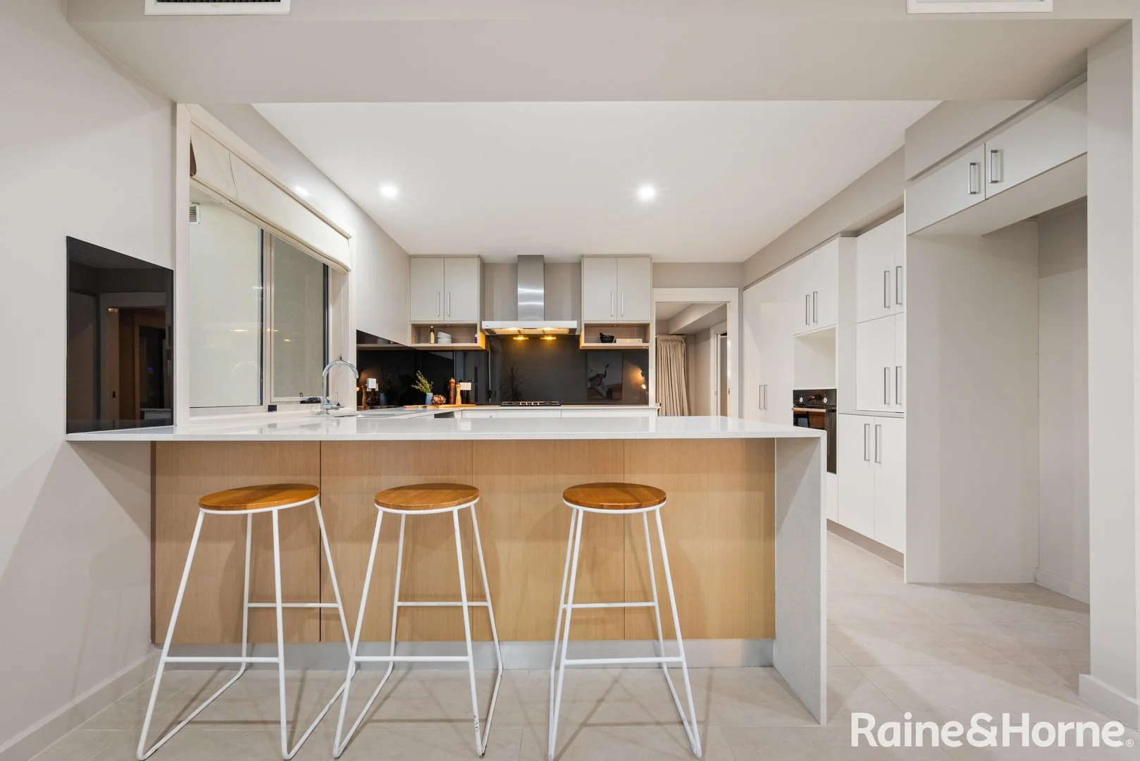 Photo of 47 Gawler crescent, Deakin ACT 2600