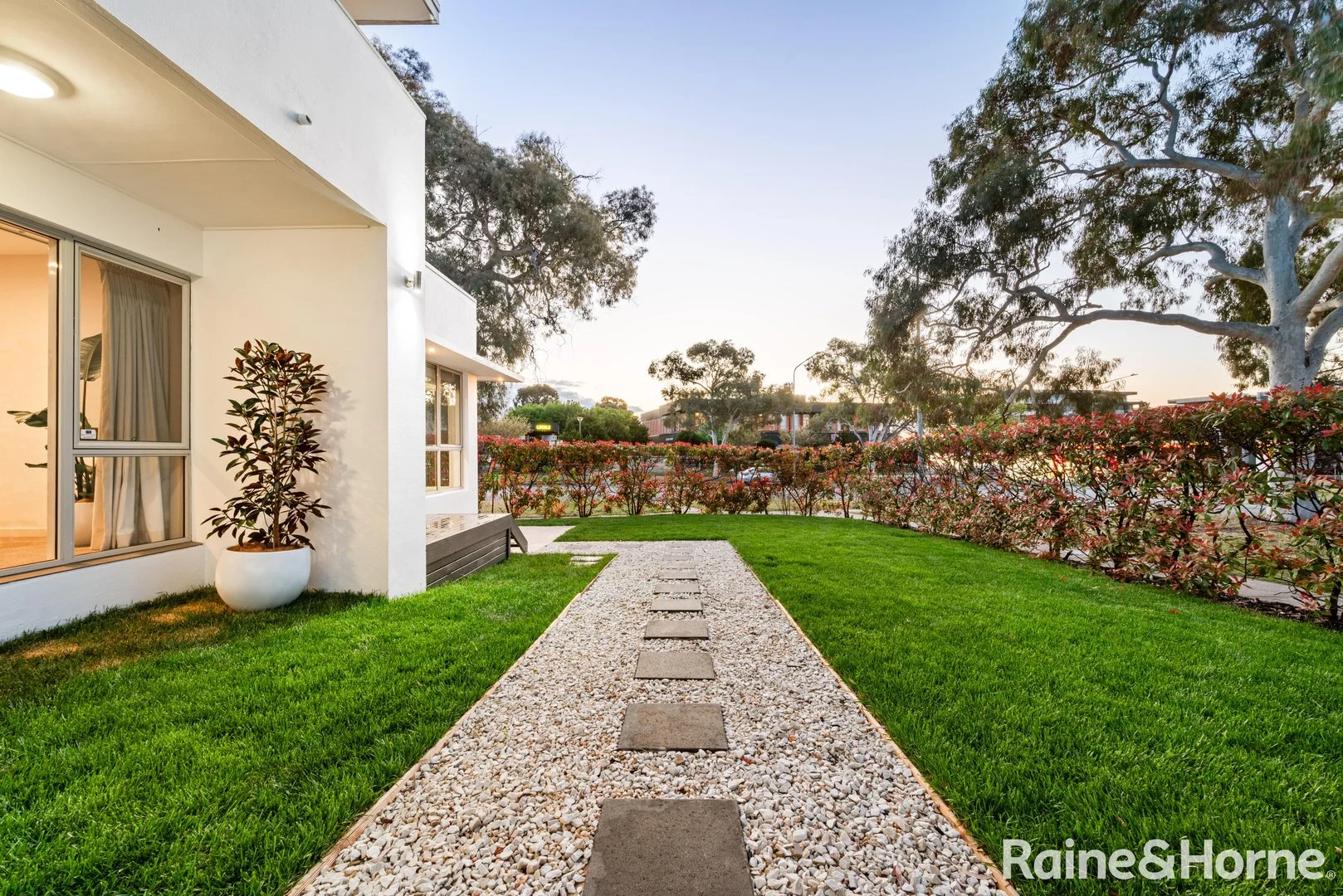 Photo of 47 Gawler crescent, Deakin ACT 2600