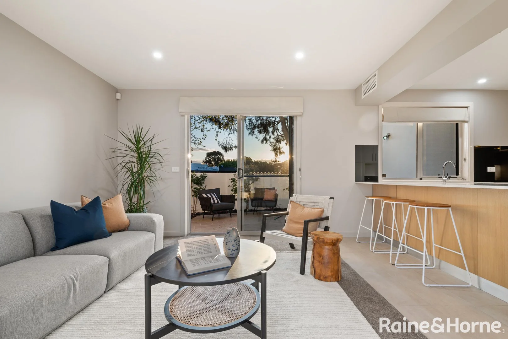 Photo of 47 Gawler crescent, Deakin ACT 2600