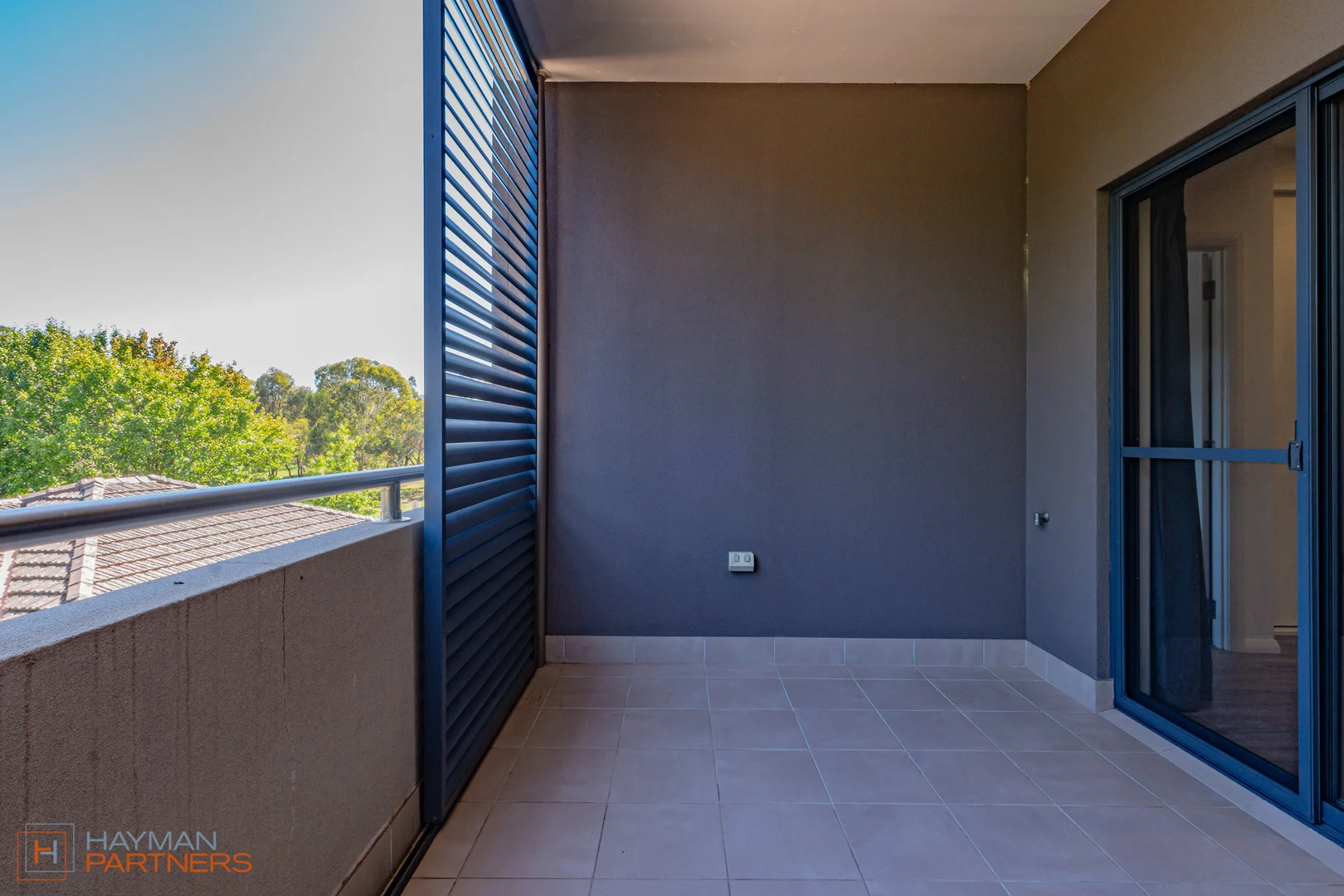 Photo of 28/29 State Circle, Deakin ACT 2600