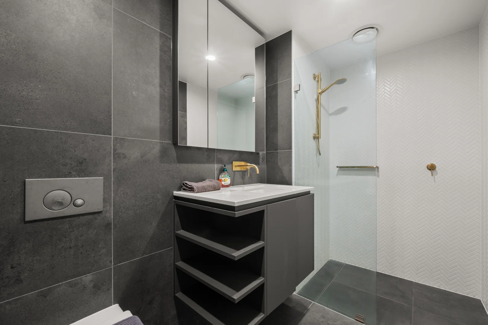 Photo of 205/81 Cooyong Street, Reid ACT 2612