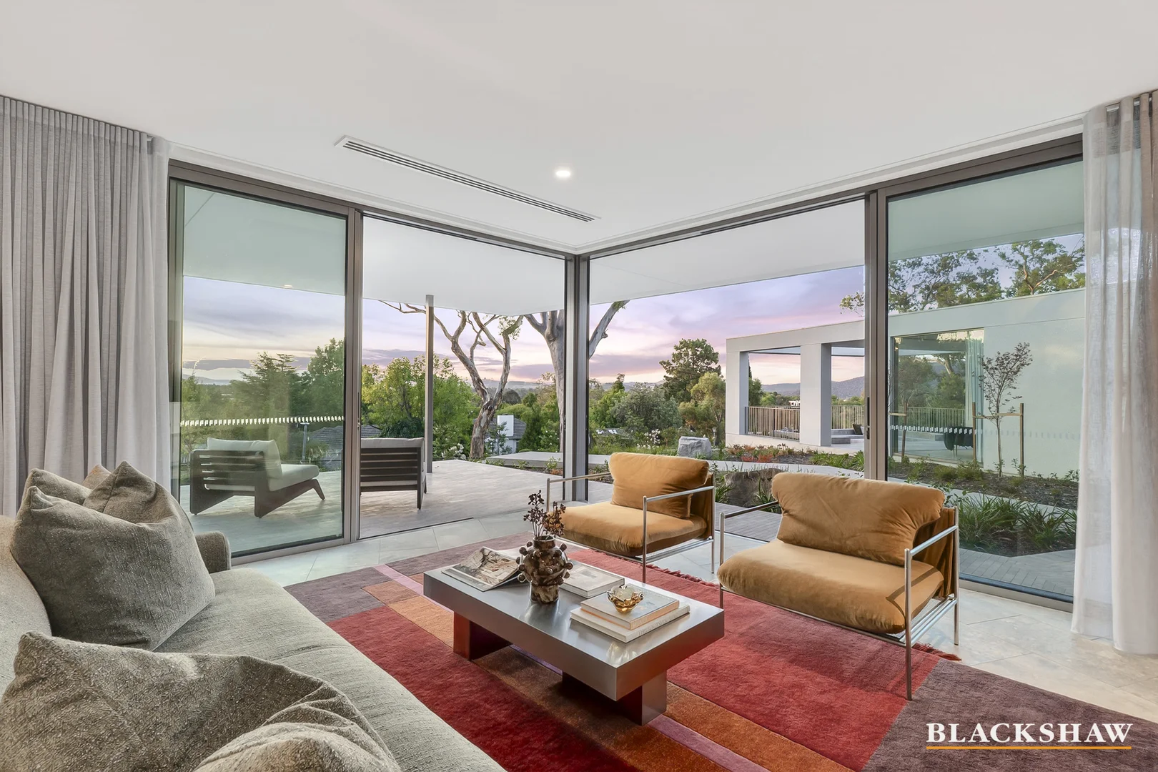 Photo of 5 Northcote Crescent, Deakin ACT 2600