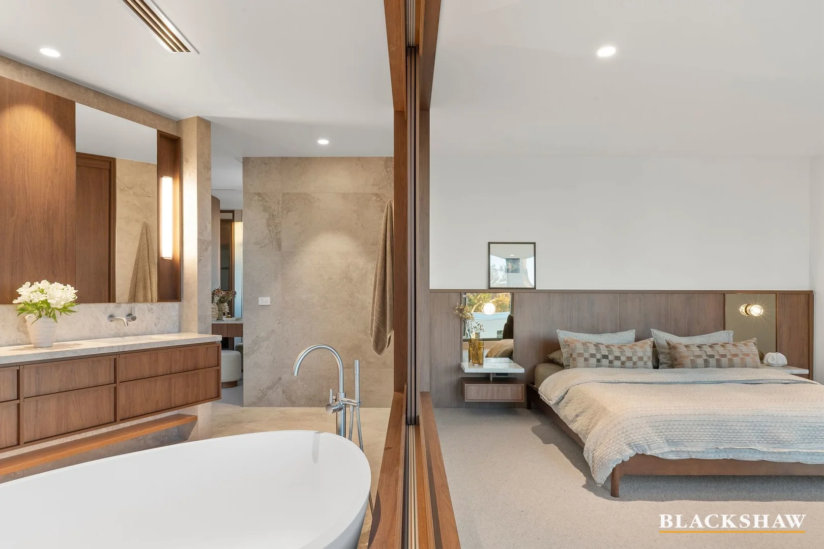 Photo of 5 Northcote Crescent, Deakin ACT 2600