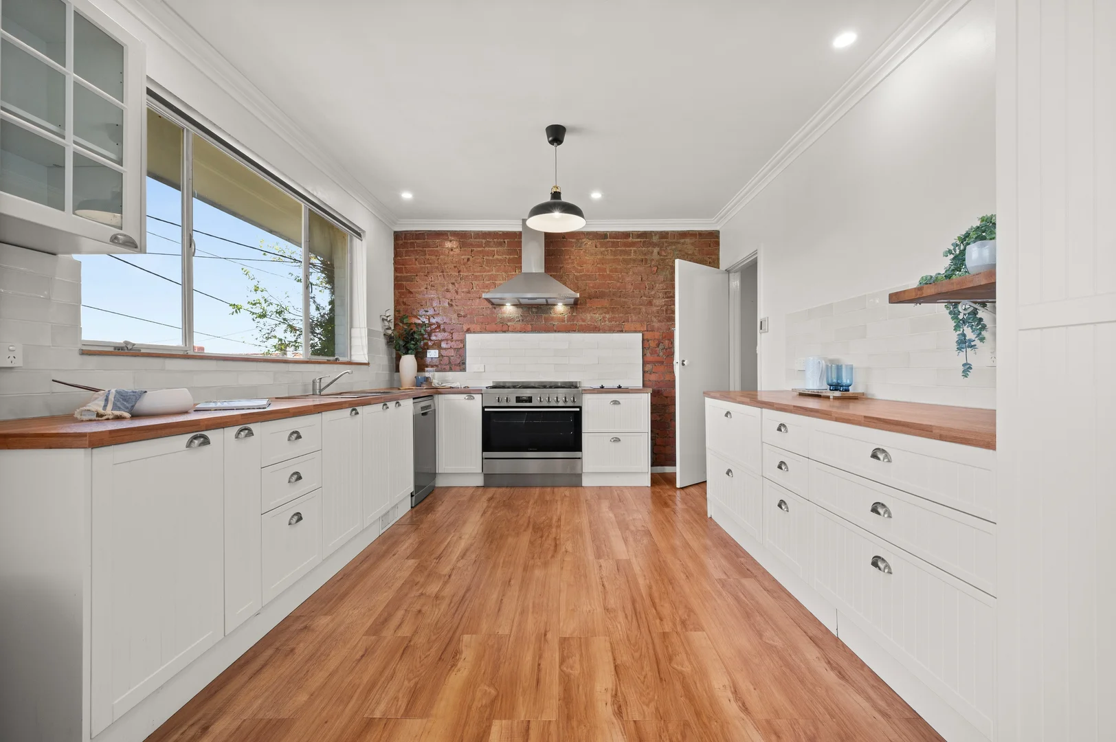 Photo of 44 Savige Street, Campbell ACT 2612