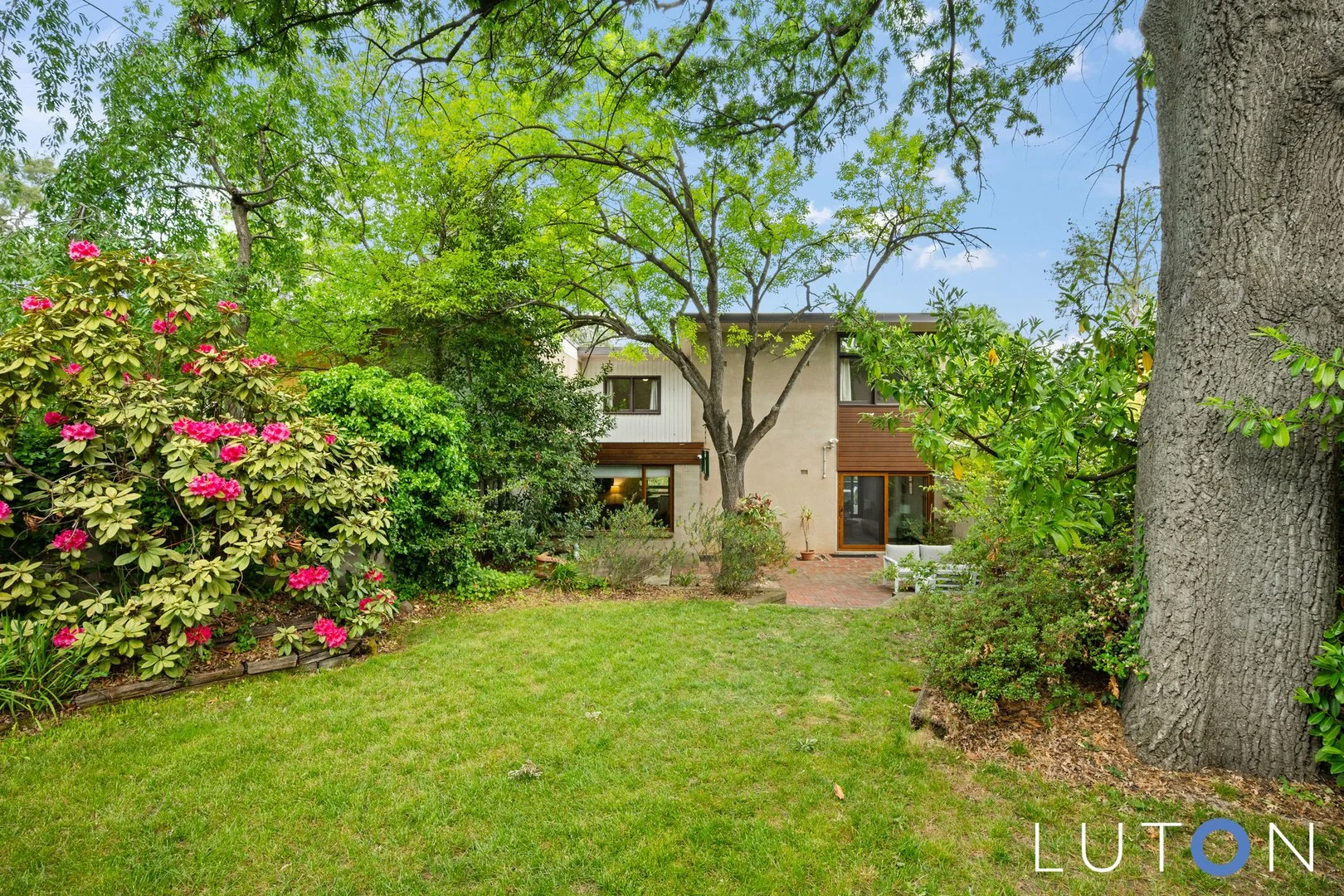 Photo of 8 Schlich Street, Yarralumla ACT 2600