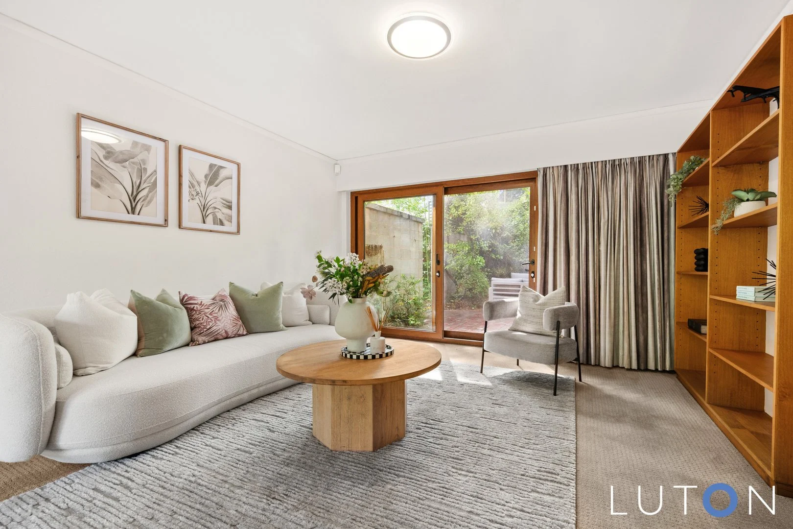 Photo of 8 Schlich Street, Yarralumla ACT 2600