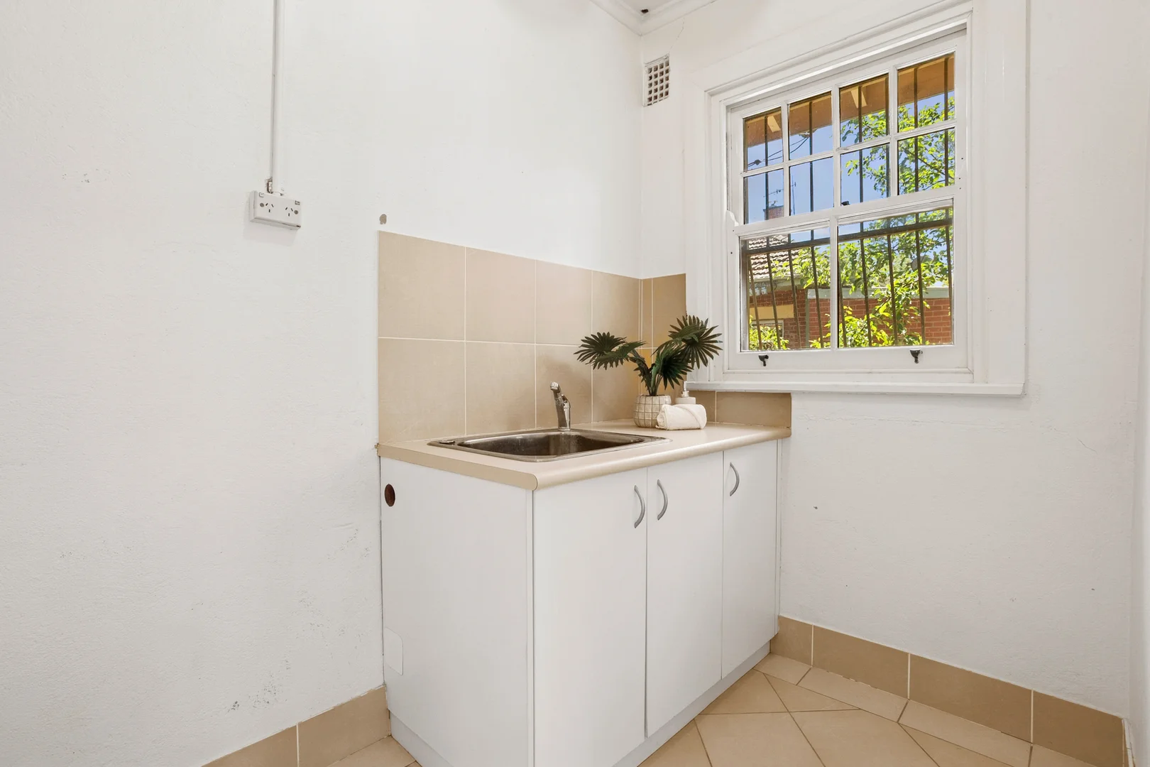 Photo of 64 Currong Street North, Braddon ACT 2612