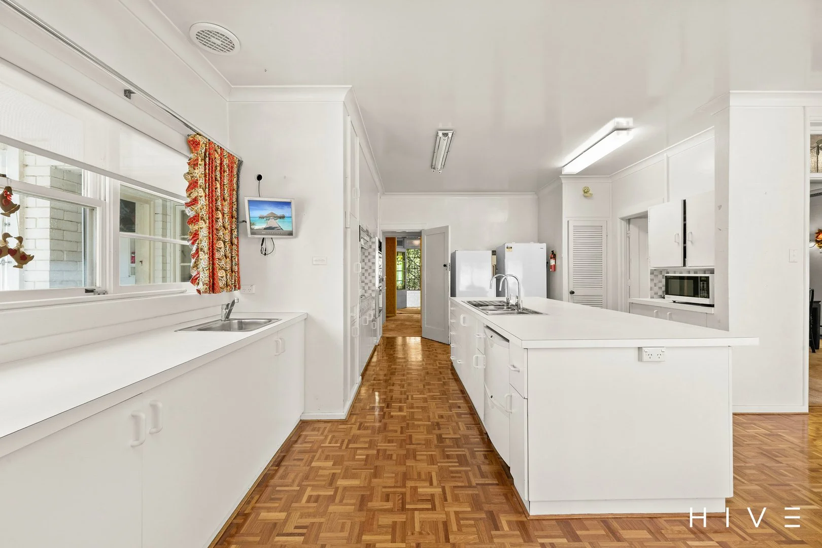 Photo of 36 Melbourne Avenue, Deakin ACT 2600