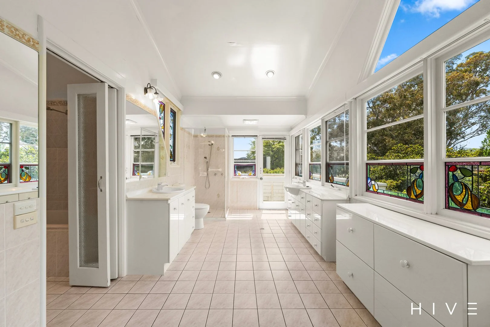 Photo of 36 Melbourne Avenue, Deakin ACT 2600