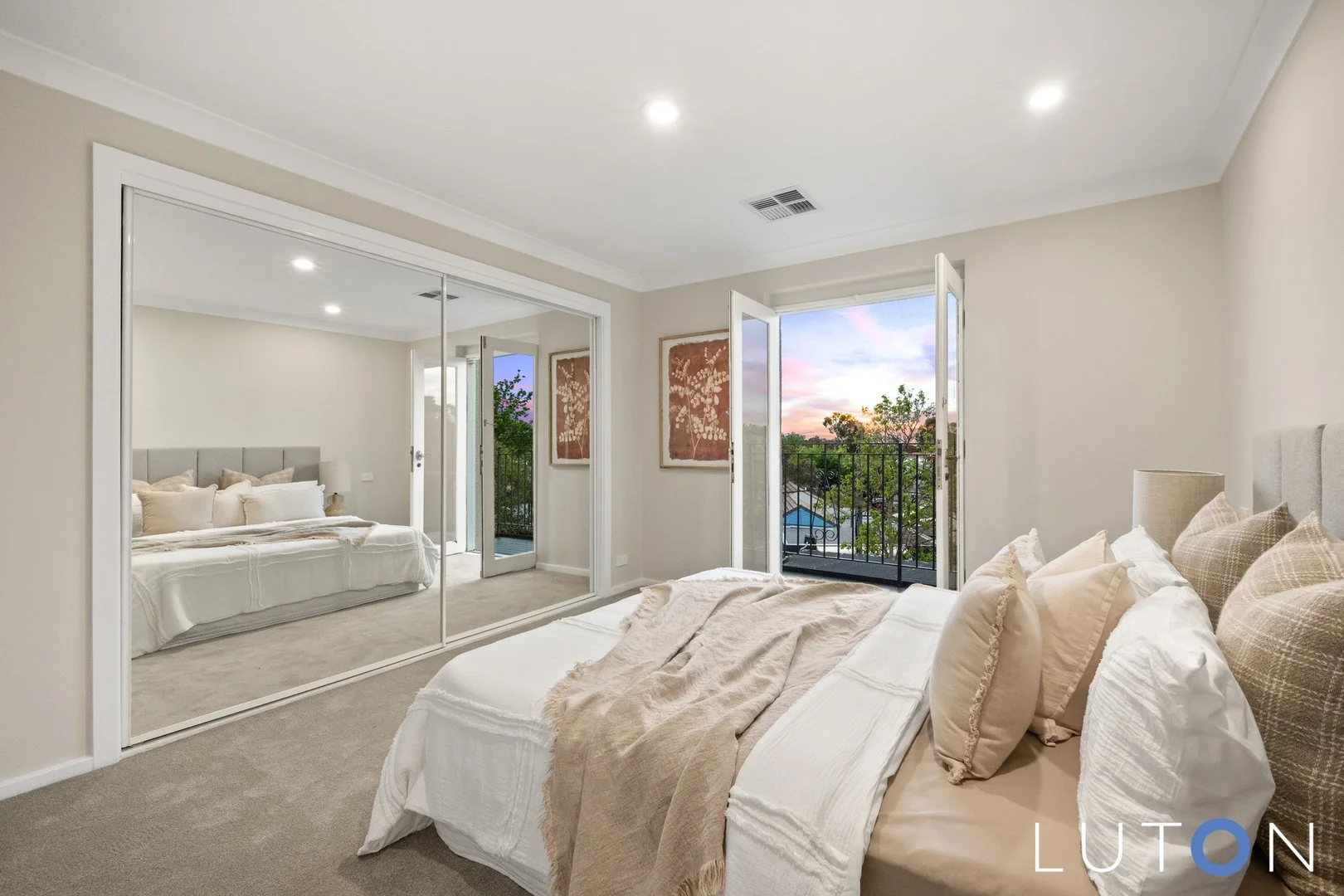 Photo of 22 Fergusson Crescent, Deakin ACT 2600