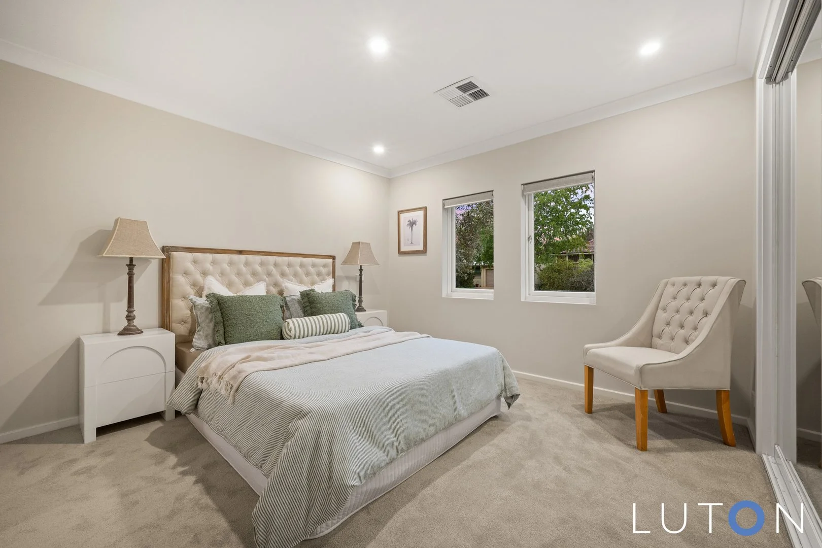 Photo of 22 Fergusson Crescent, Deakin ACT 2600