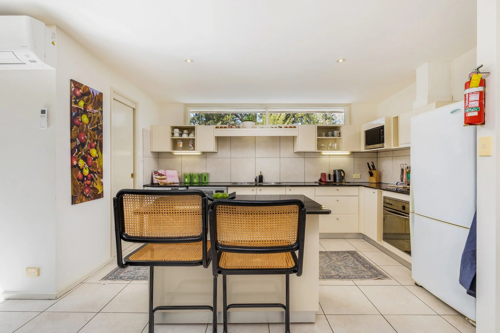 Photo of 10 Schlich Street, Yarralumla ACT 2600