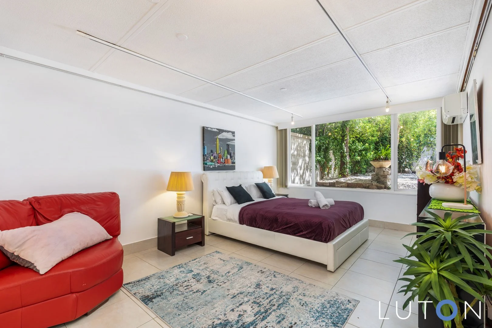 Photo of 10 Schlich Street, Yarralumla ACT 2600
