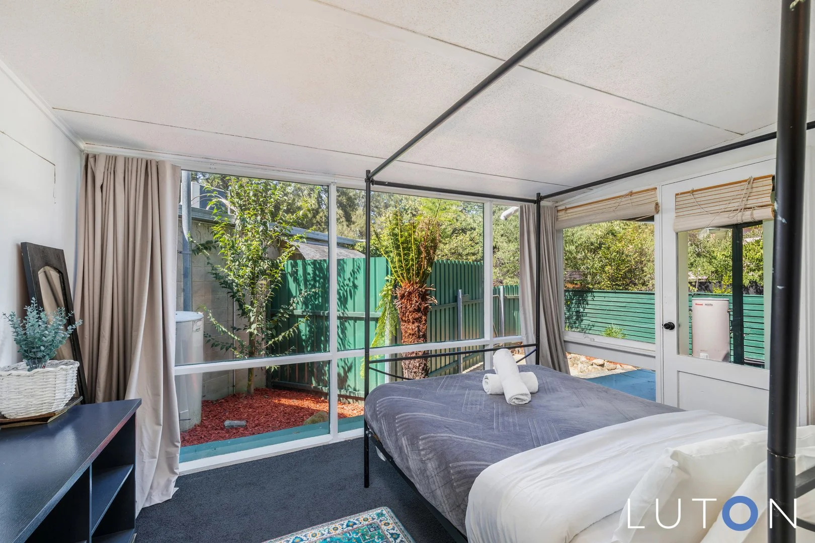 Photo of 10 Schlich Street, Yarralumla ACT 2600