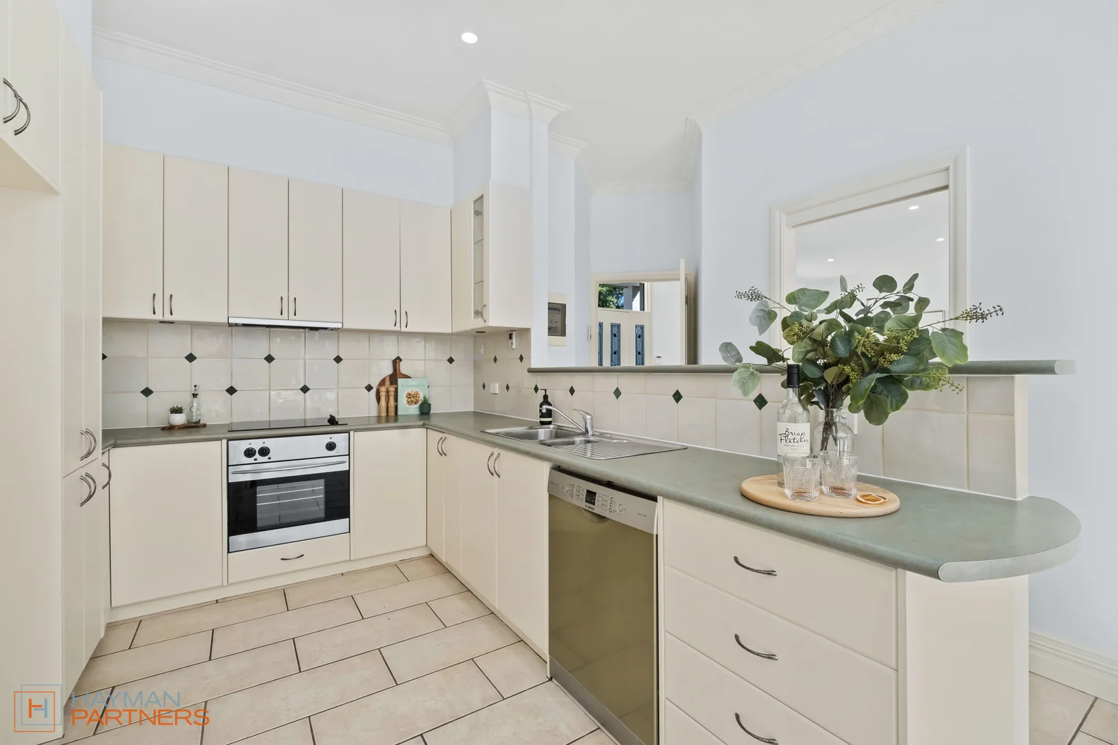 Photo of 41 MacGillivray Street, Yarralumla ACT 2600
