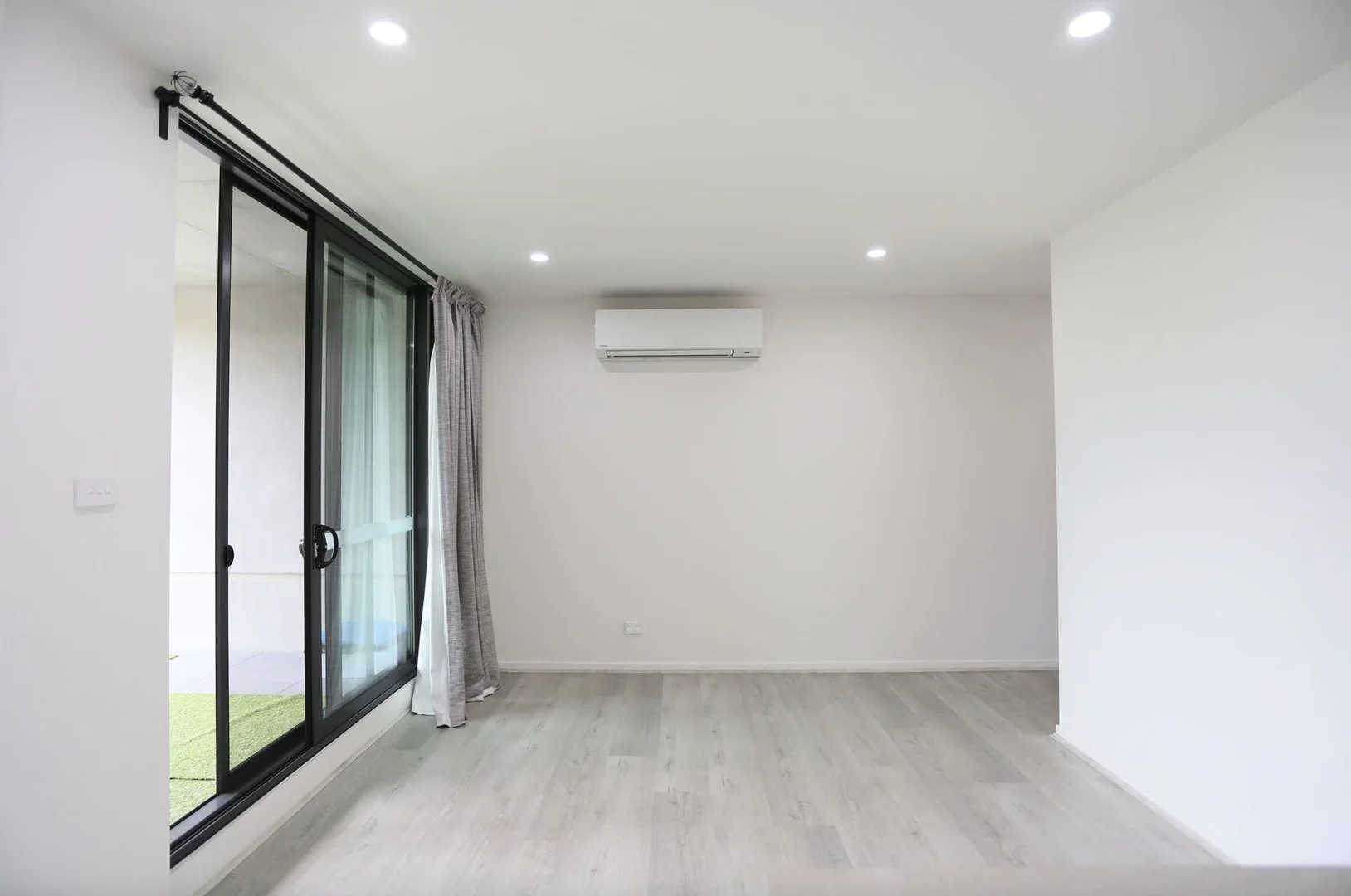 Photo of 16/90 Lowanna Street, Braddon ACT 2612