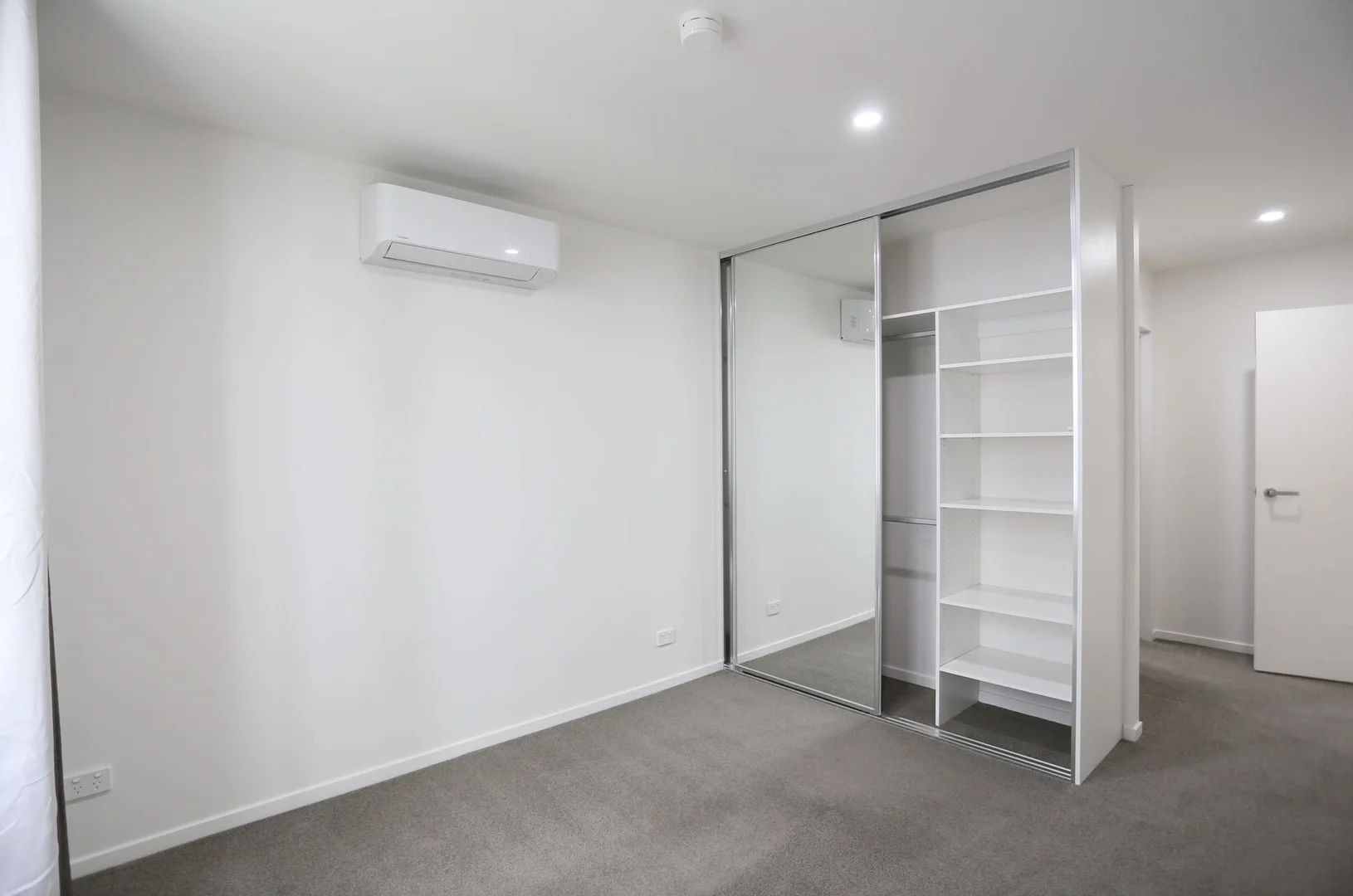 Photo of 16/90 Lowanna Street, Braddon ACT 2612