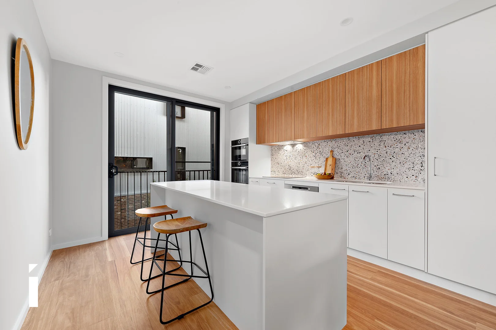 Photo of 2/1 Coolac Place, Braddon ACT 2612