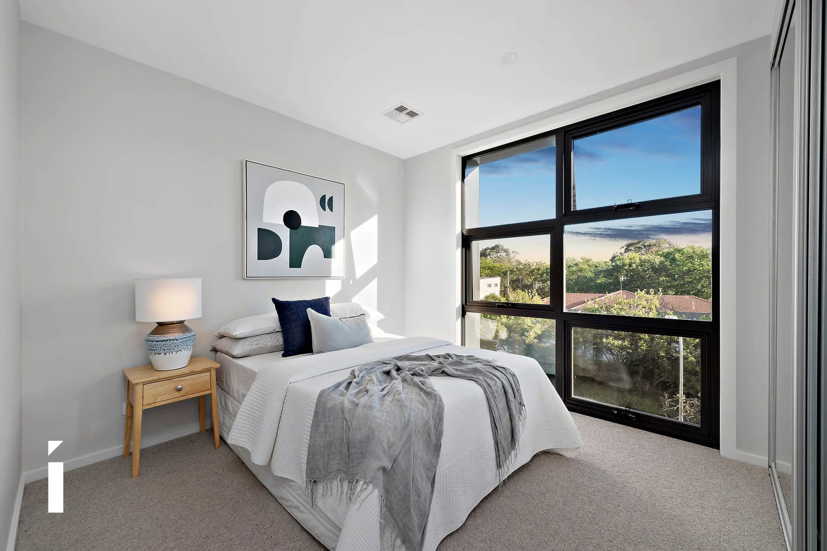 Photo of 2/1 Coolac Place, Braddon ACT 2612