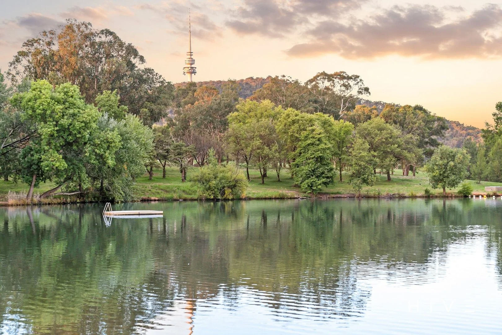 Photo of 90 Hopetoun Circuit, Yarralumla ACT 2600