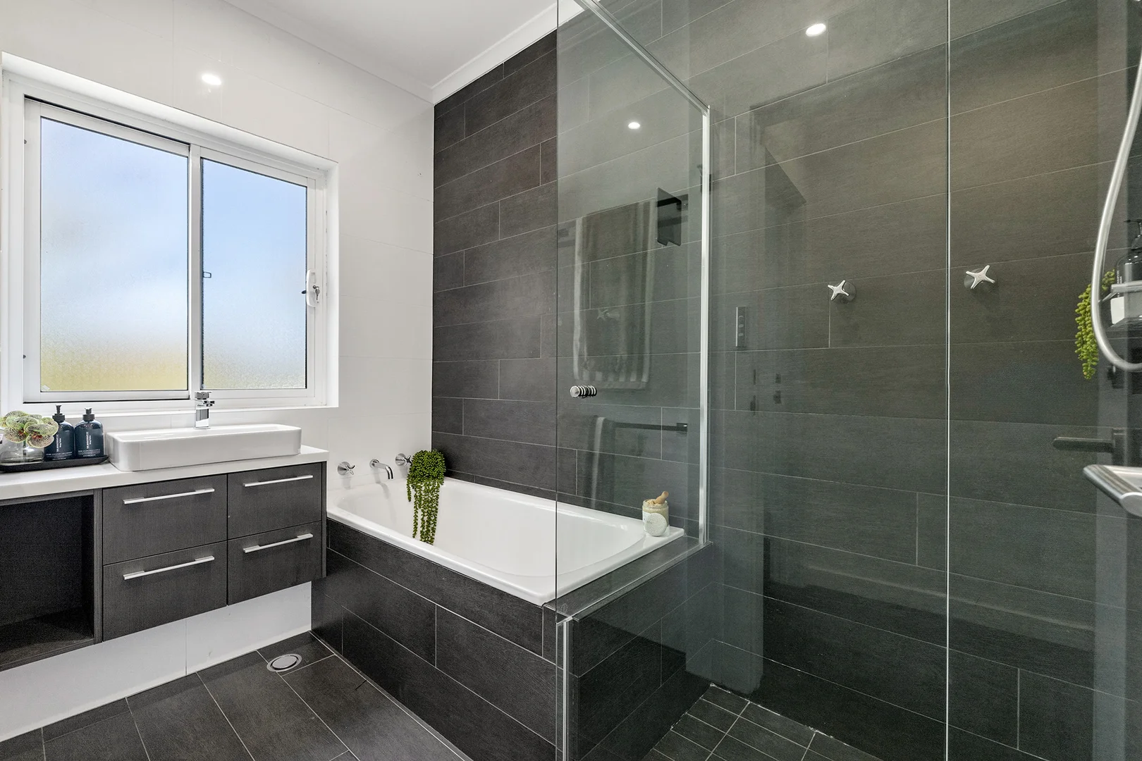 Photo of 10 Ryrie Street, Campbell ACT 2612