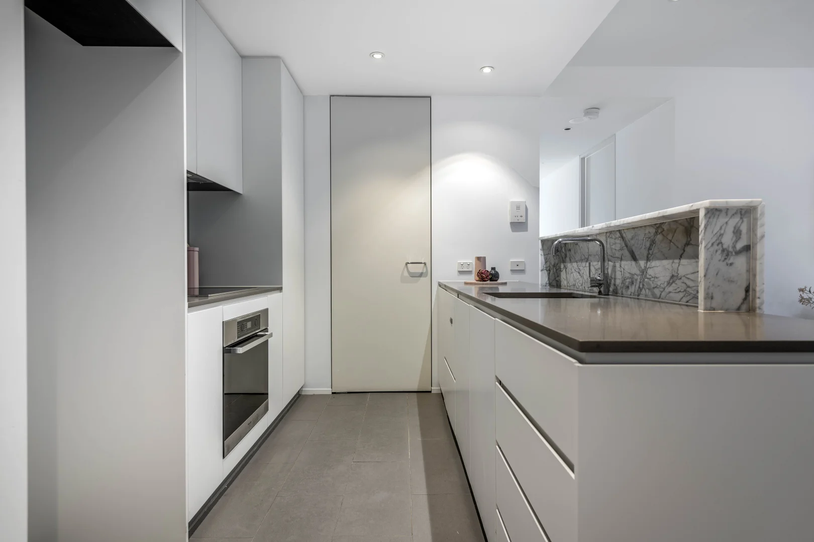 Photo of 27/3 Burbury Close, Barton ACT 2600
