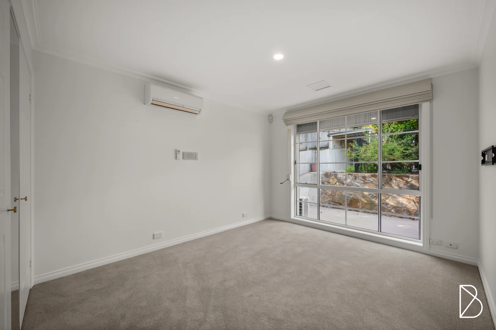 Photo of 6 Karawatha Place, O'Malley ACT 2606
