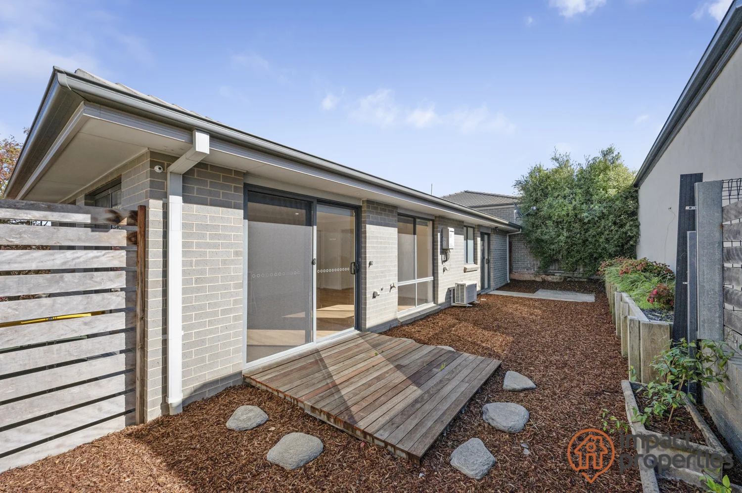 Photo of 21 Nordeck Street, Casey ACT 2913