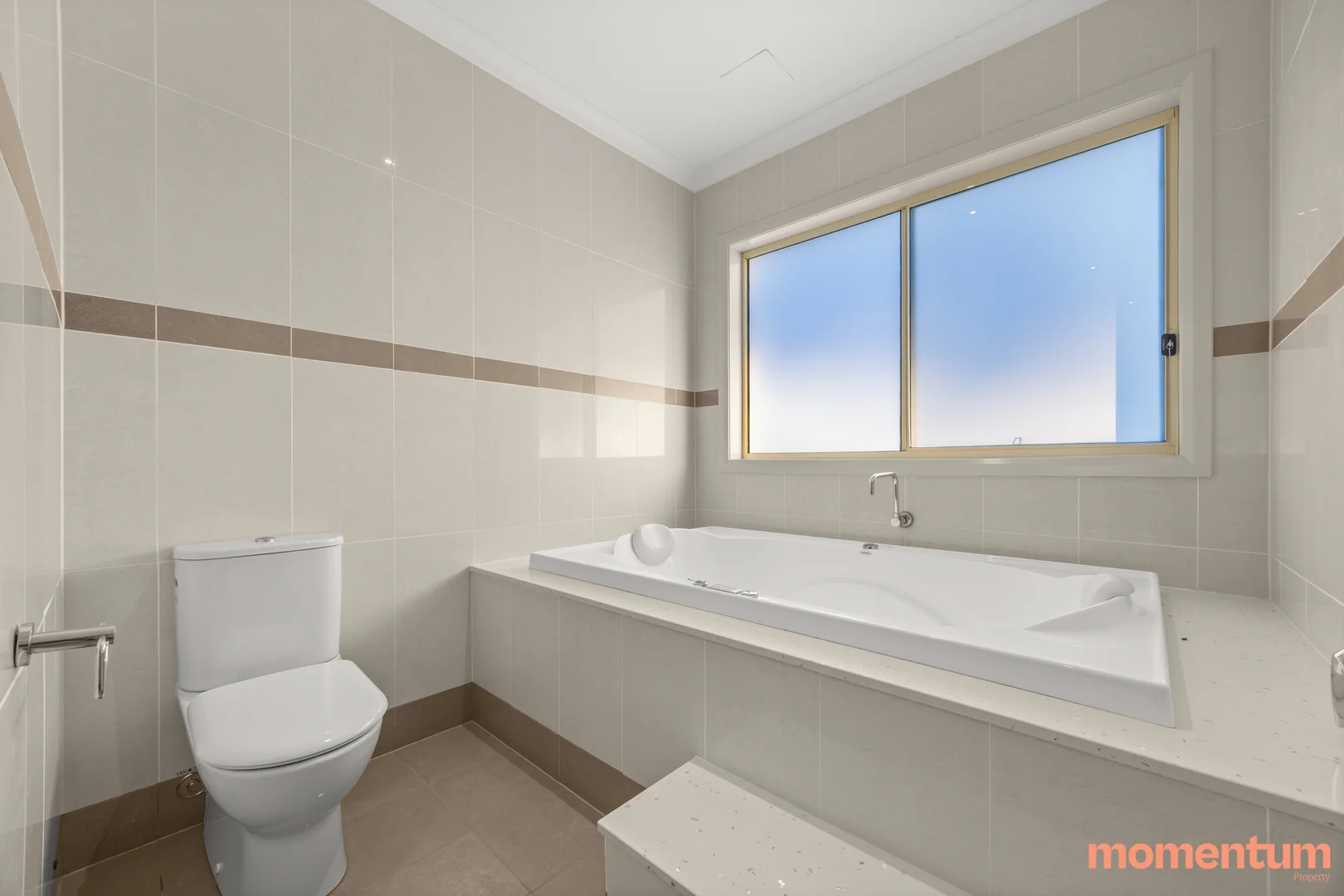Photo of 31 Dennis Street, Garran ACT 2605