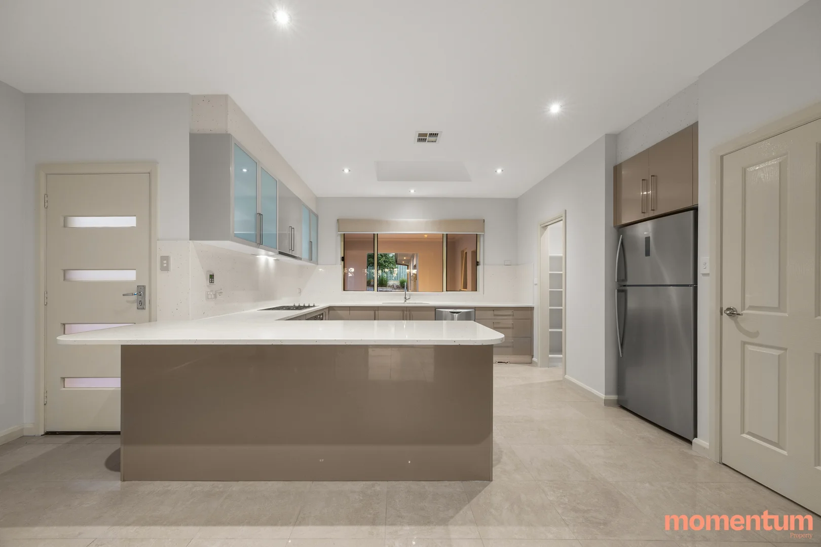 Photo of 31 Dennis Street, Garran ACT 2605