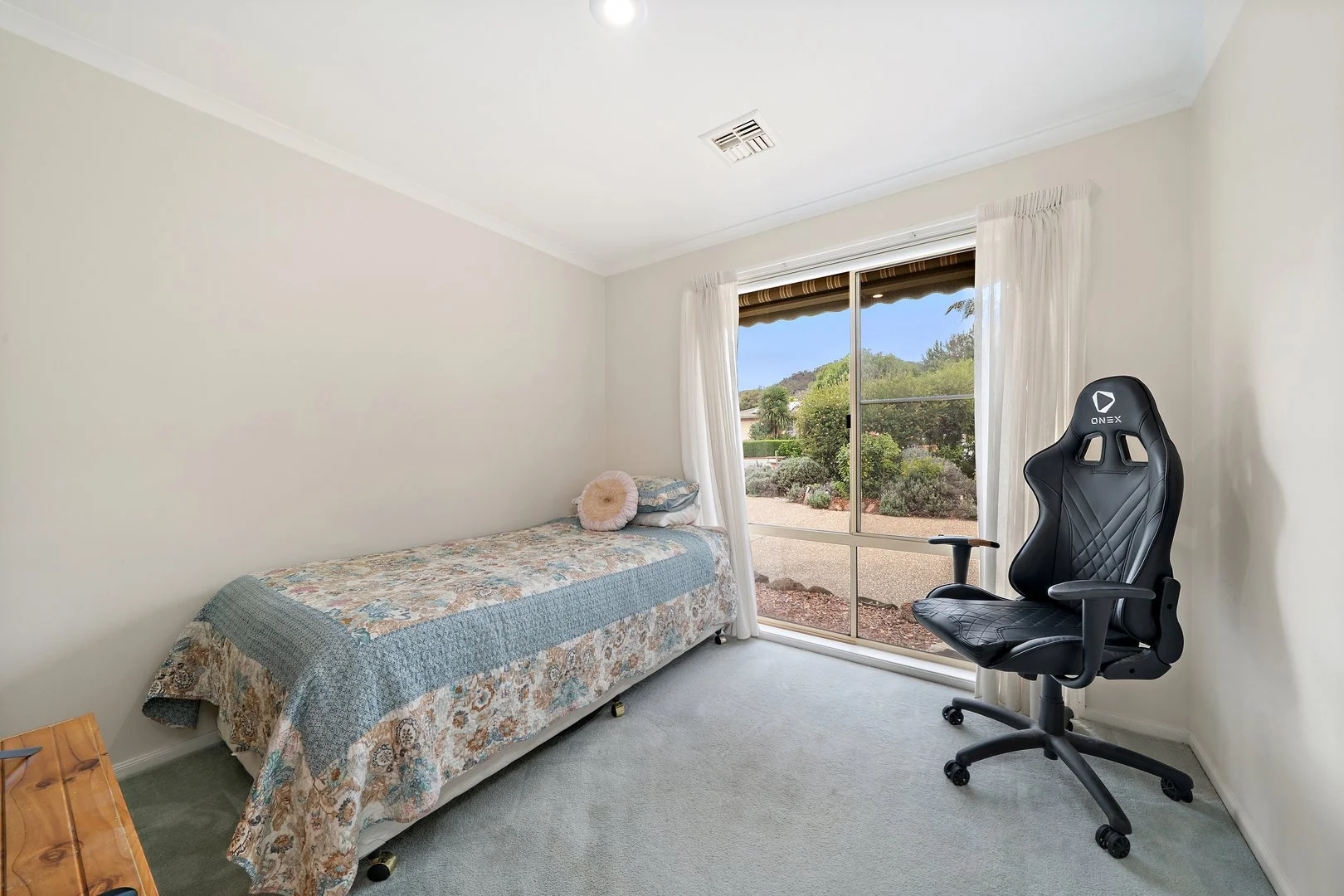 Photo of 72 Templestowe Avenue, Conder ACT 2906