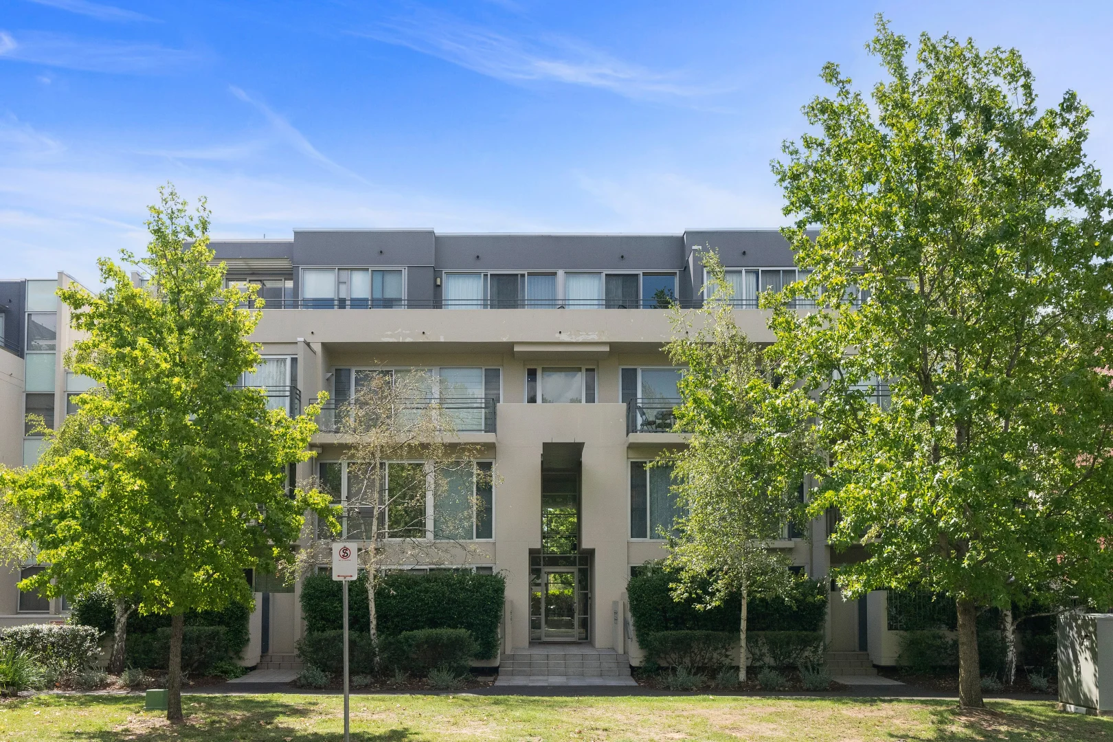 Photo of 18/27 Cunningham Street, Kingston ACT 2604
