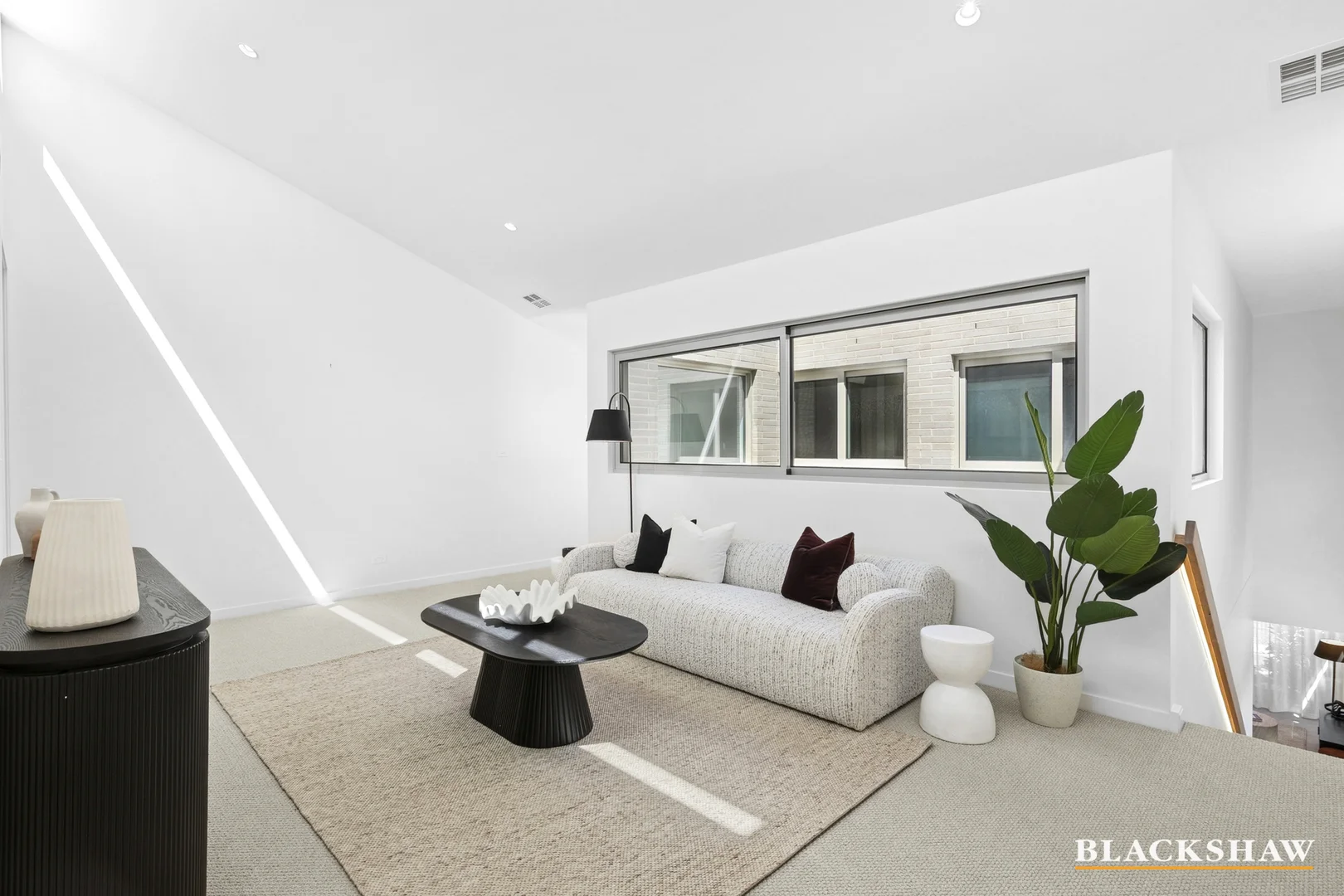Photo of 1/8 McCulloch Street, Curtin ACT 2605