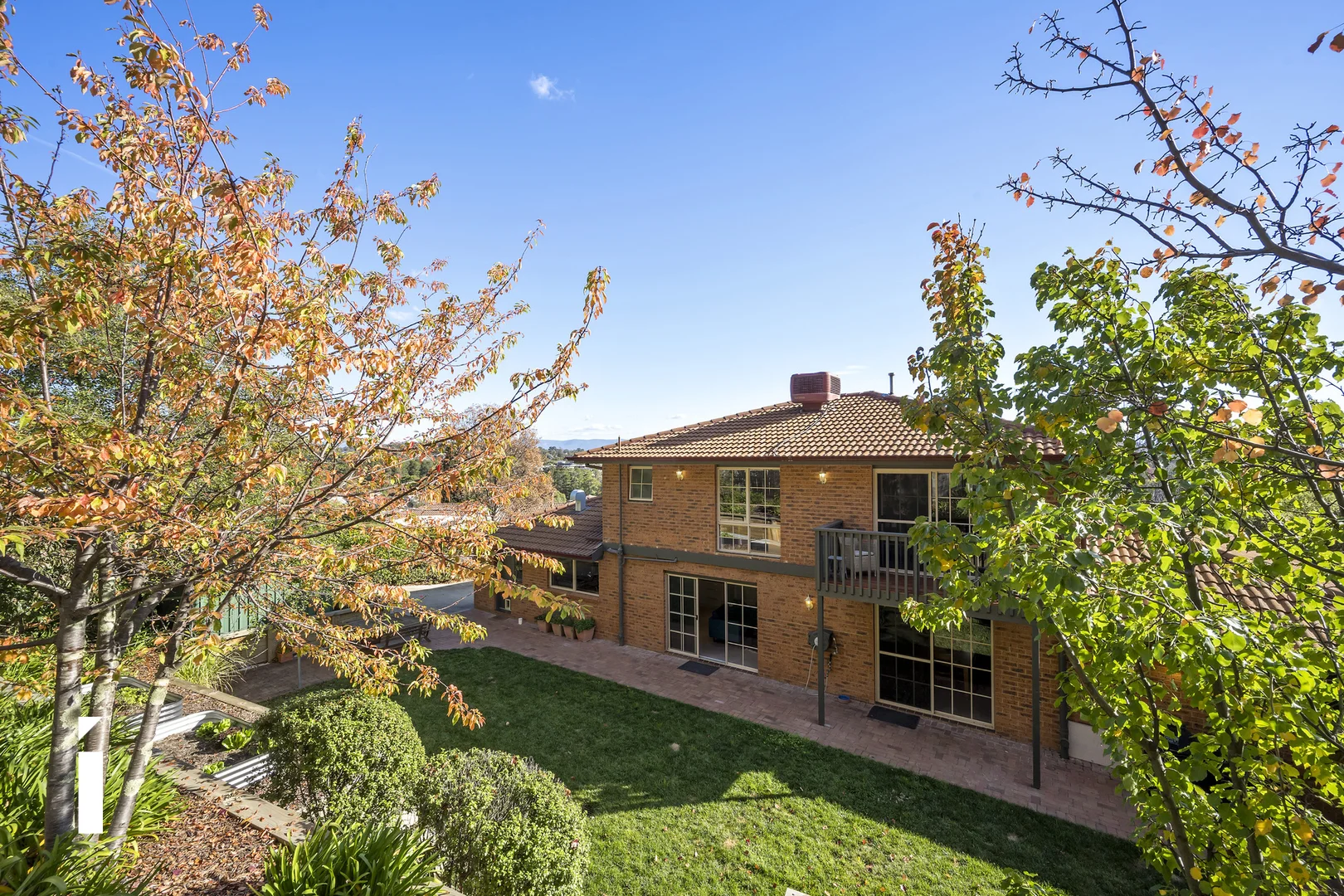 Photo of 77 William Wilkins Crescent, Isaacs ACT 2607