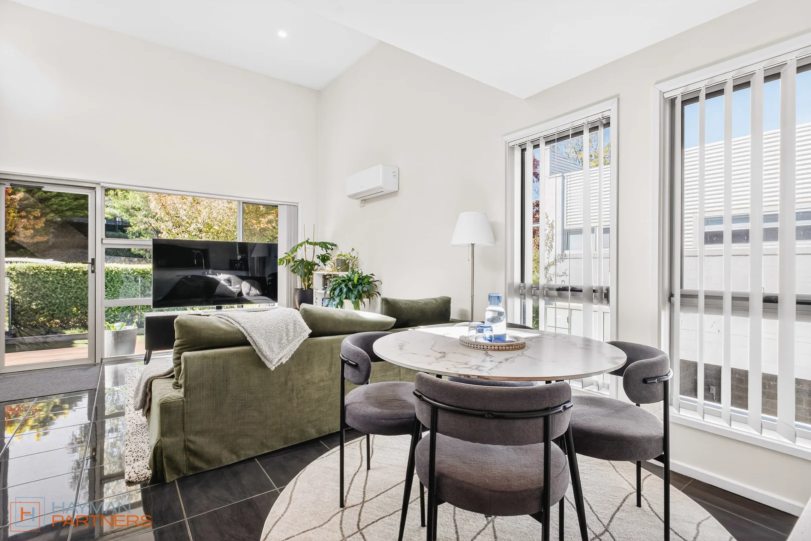 Photo of 4/25 Macrobertson Street, Mawson ACT 2607