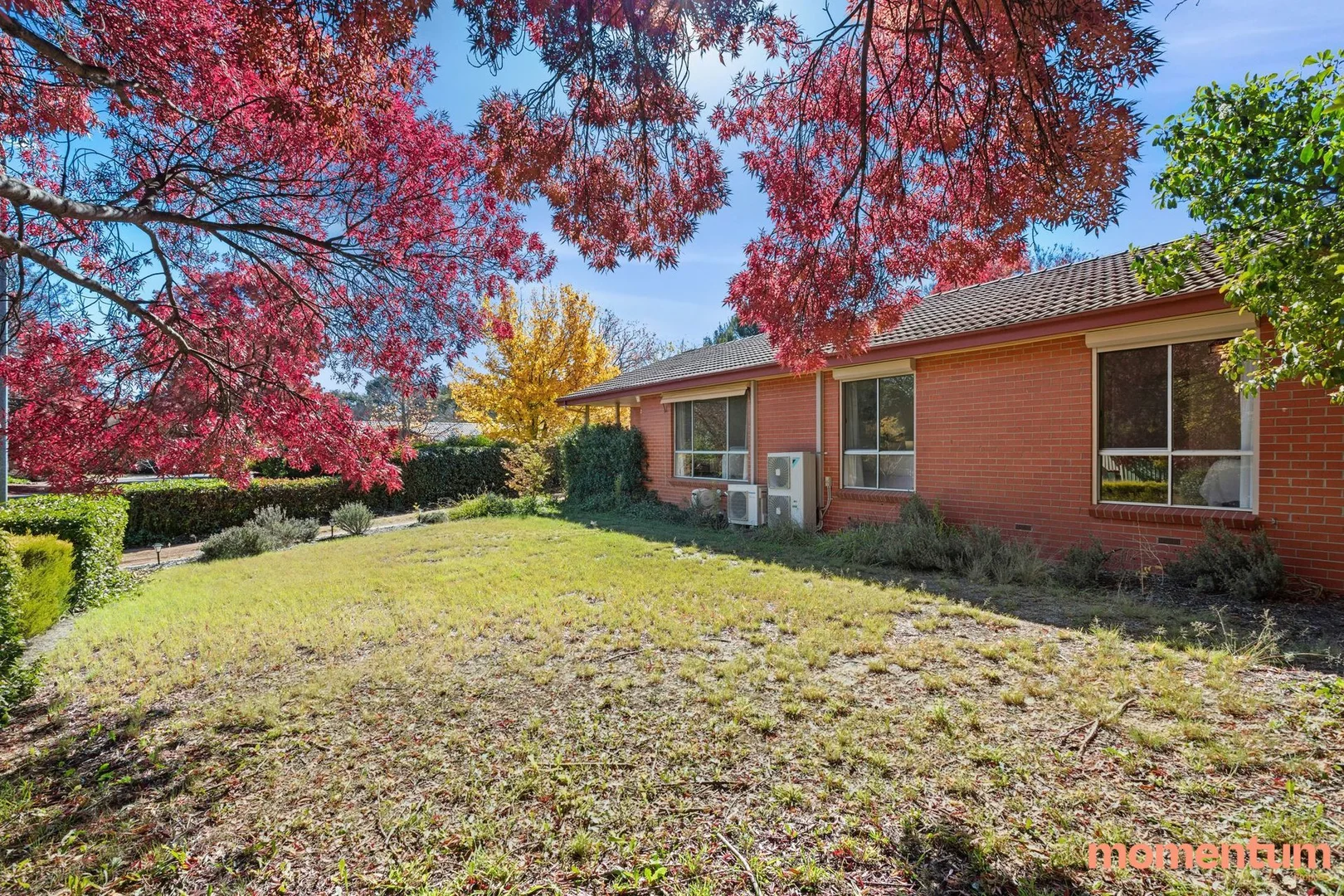Photo of 2 Paul Place, Monash ACT 2904