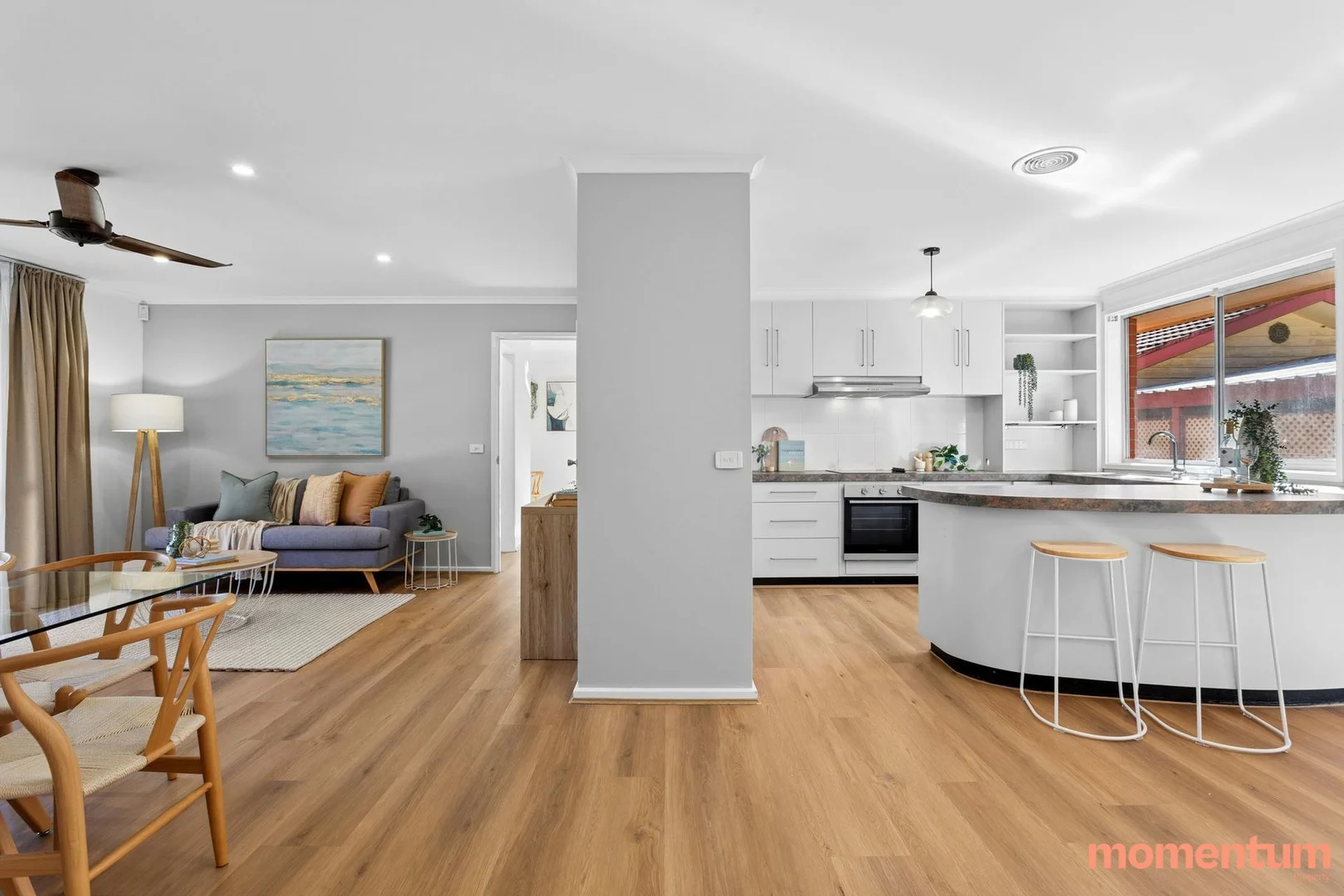 Photo of 2 Paul Place, Monash ACT 2904