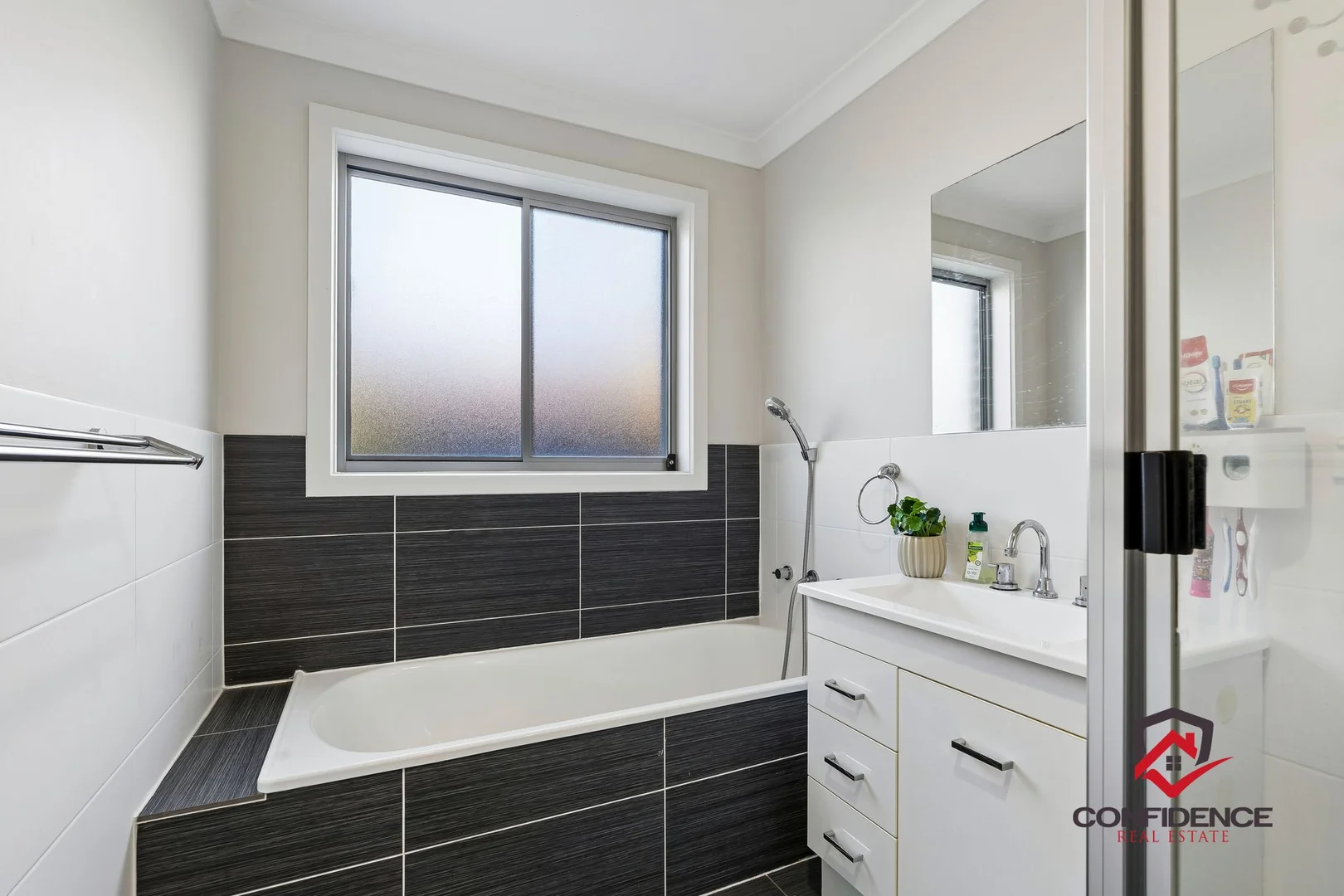 Photo of 8 Maris King Street, Casey ACT 2913