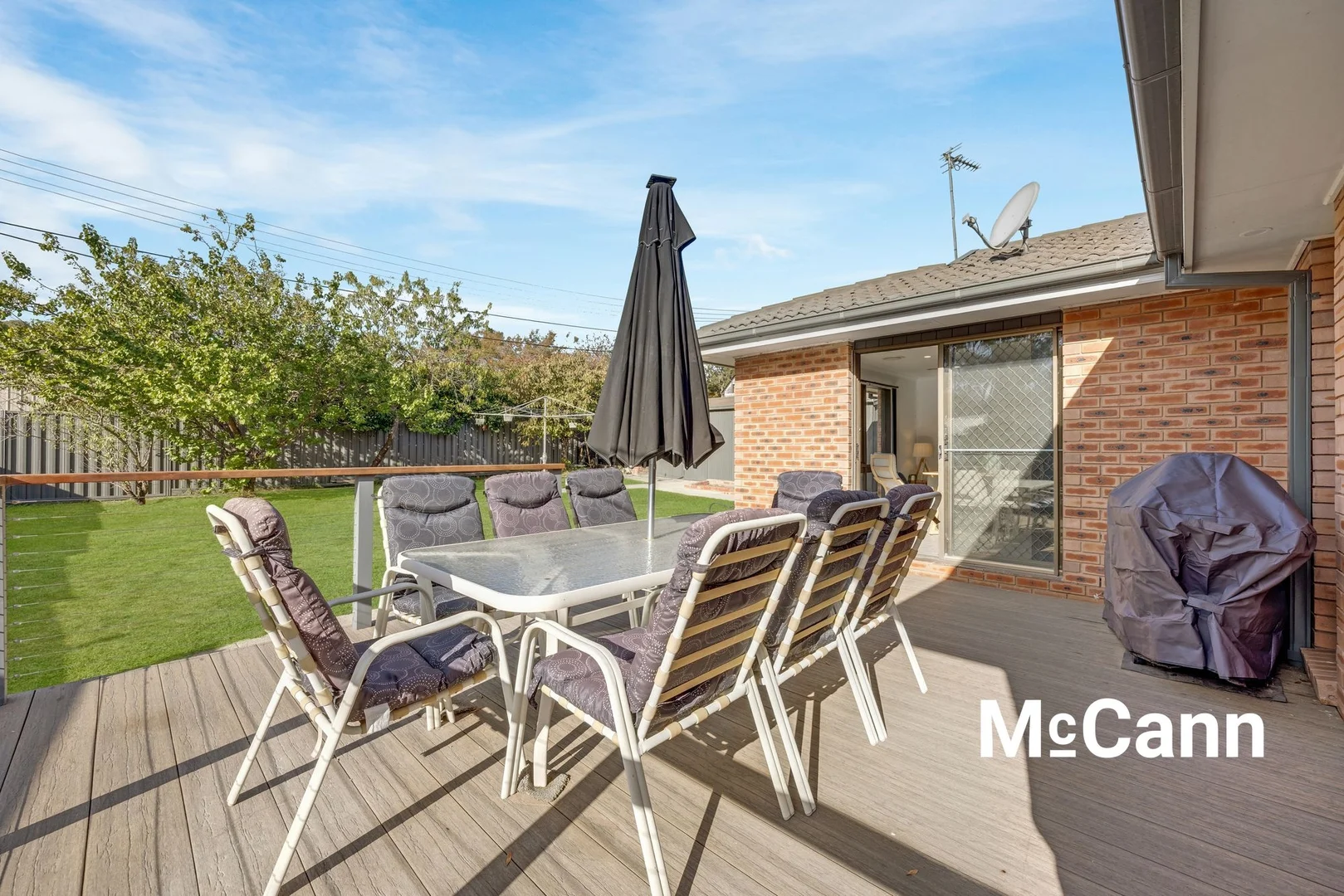 Photo of 73 Sternberg Crescent, Wanniassa ACT 2903