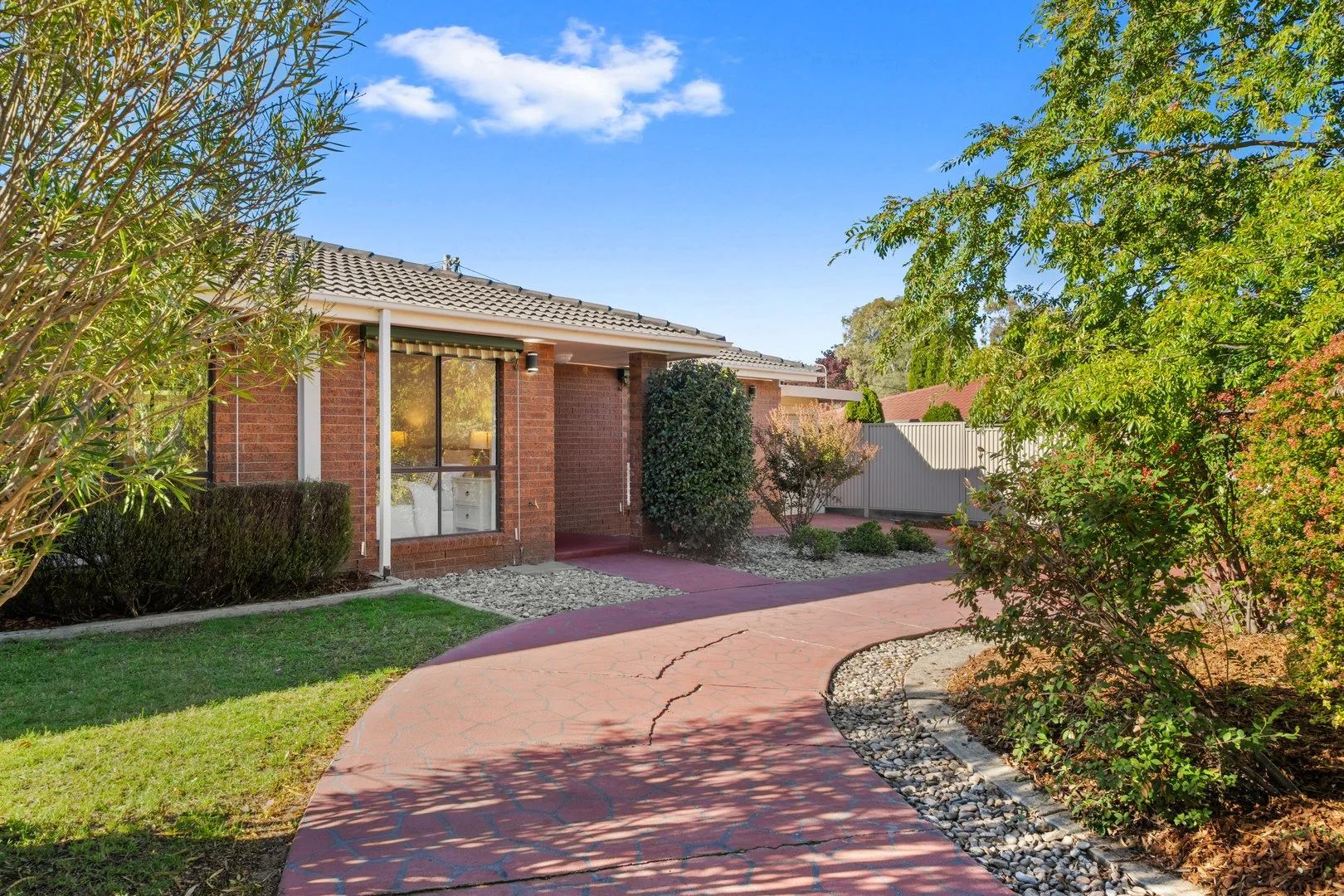Photo of 4 Gosman Close, Oxley ACT 2903