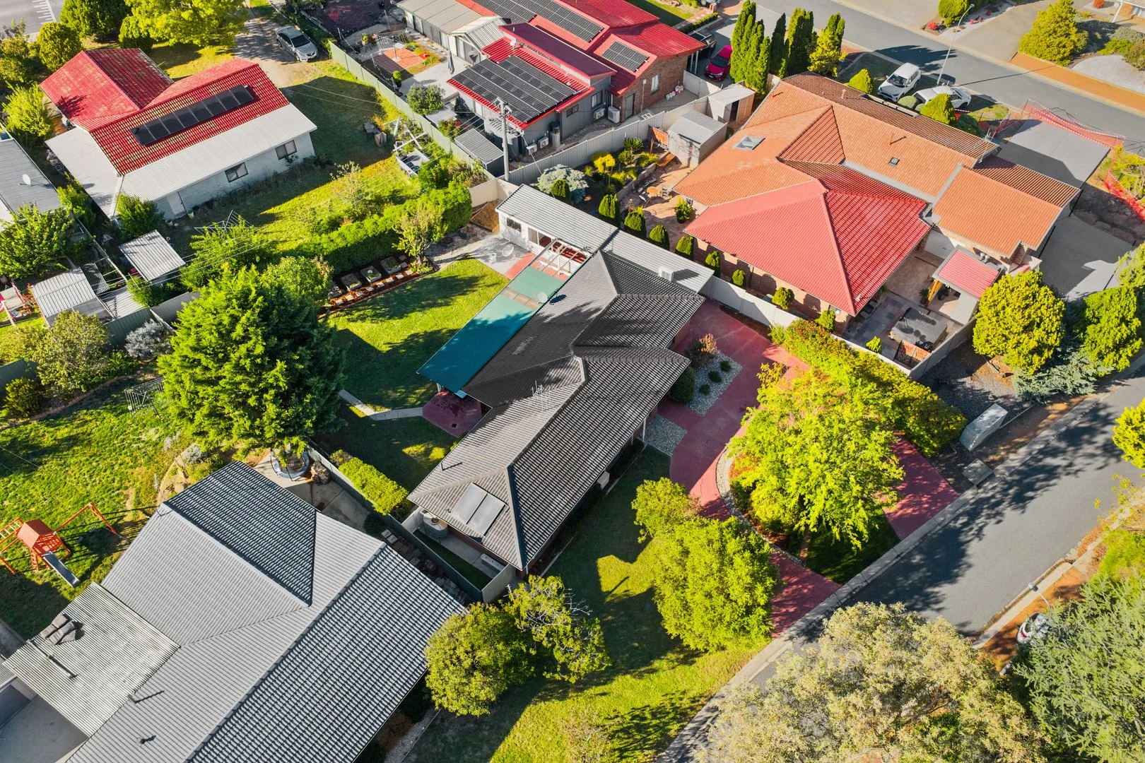 Photo of 4 Gosman Close, Oxley ACT 2903