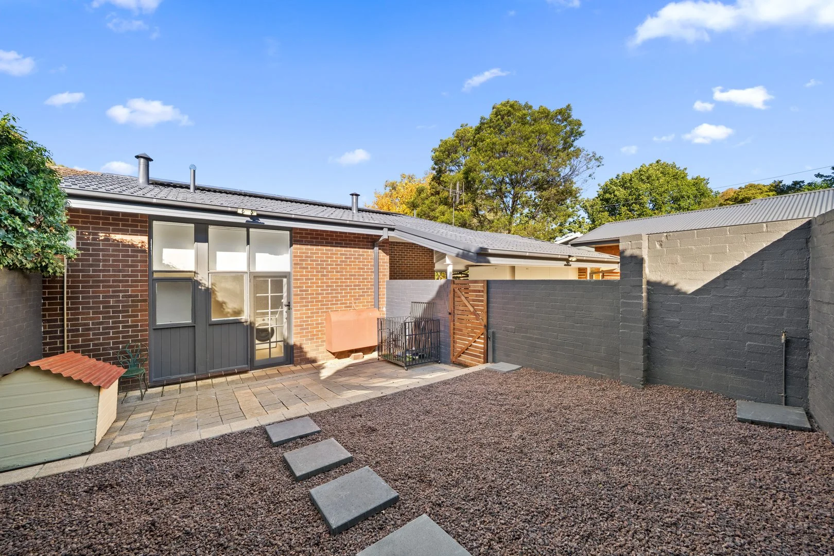 Photo of 7 Rymill Place, Mawson ACT 2607