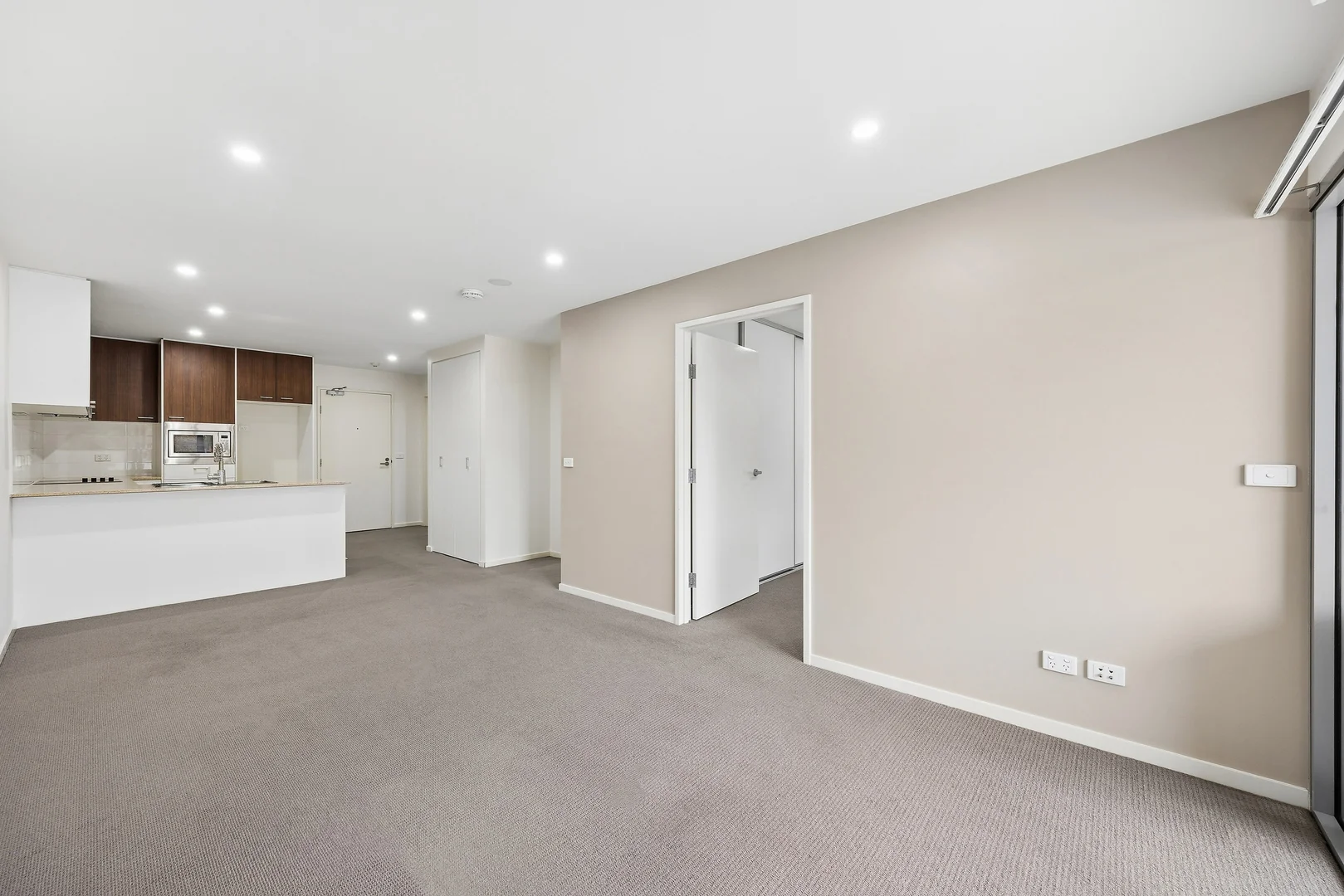 Photo of 16/10 Ipima Street, Braddon ACT 2612
